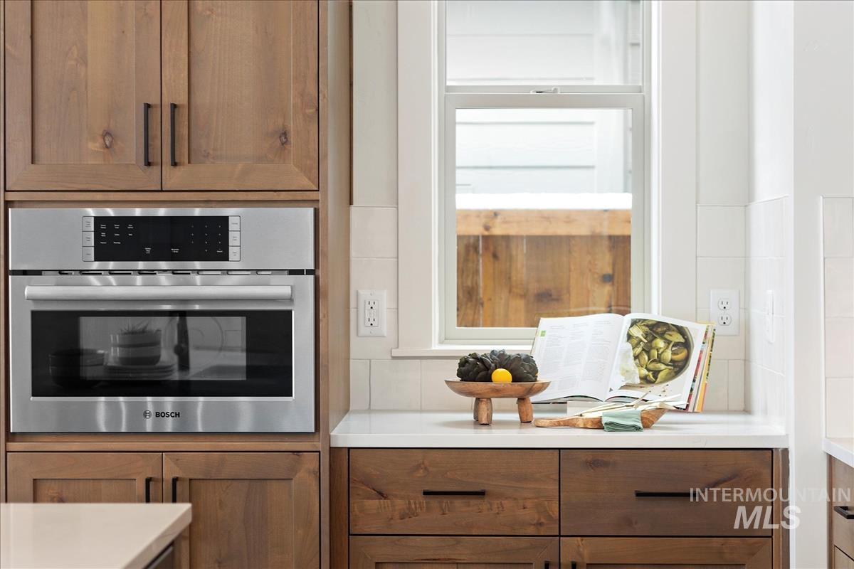 10880 W Cruden Bay Ln., Kuna, Idaho 83634, 3 Bedrooms, 2.5 Bathrooms, Residential For Sale, Price $689,900,MLS 98965611