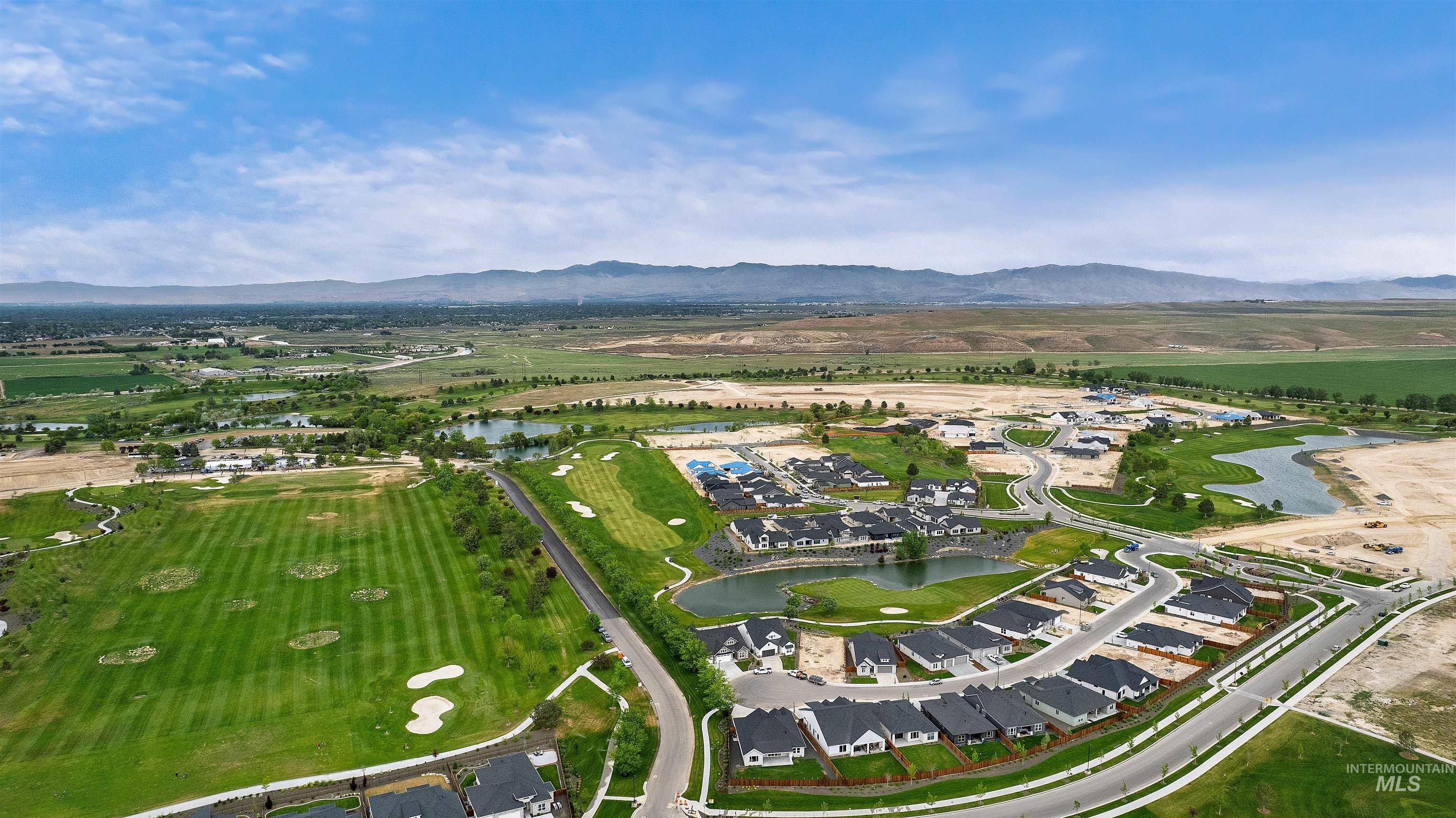 10880 W Cruden Bay Ln., Kuna, Idaho 83634, 3 Bedrooms, 2.5 Bathrooms, Residential For Sale, Price $689,900,MLS 98965611