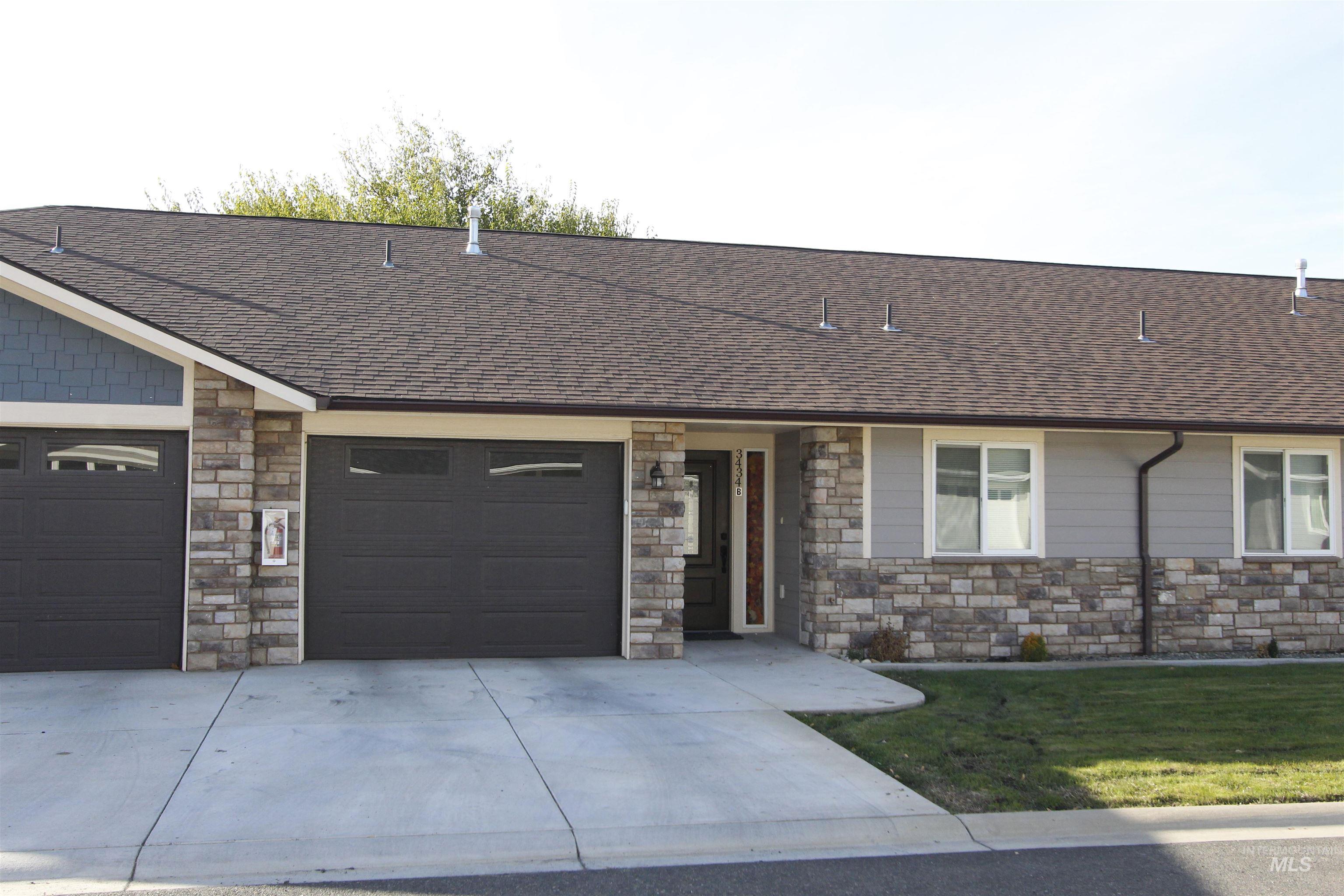 3434 5th St., Lewiston, Idaho 83501, 2 Bedrooms, 2 Bathrooms, Residential For Sale, Price $319,900,MLS 98965615