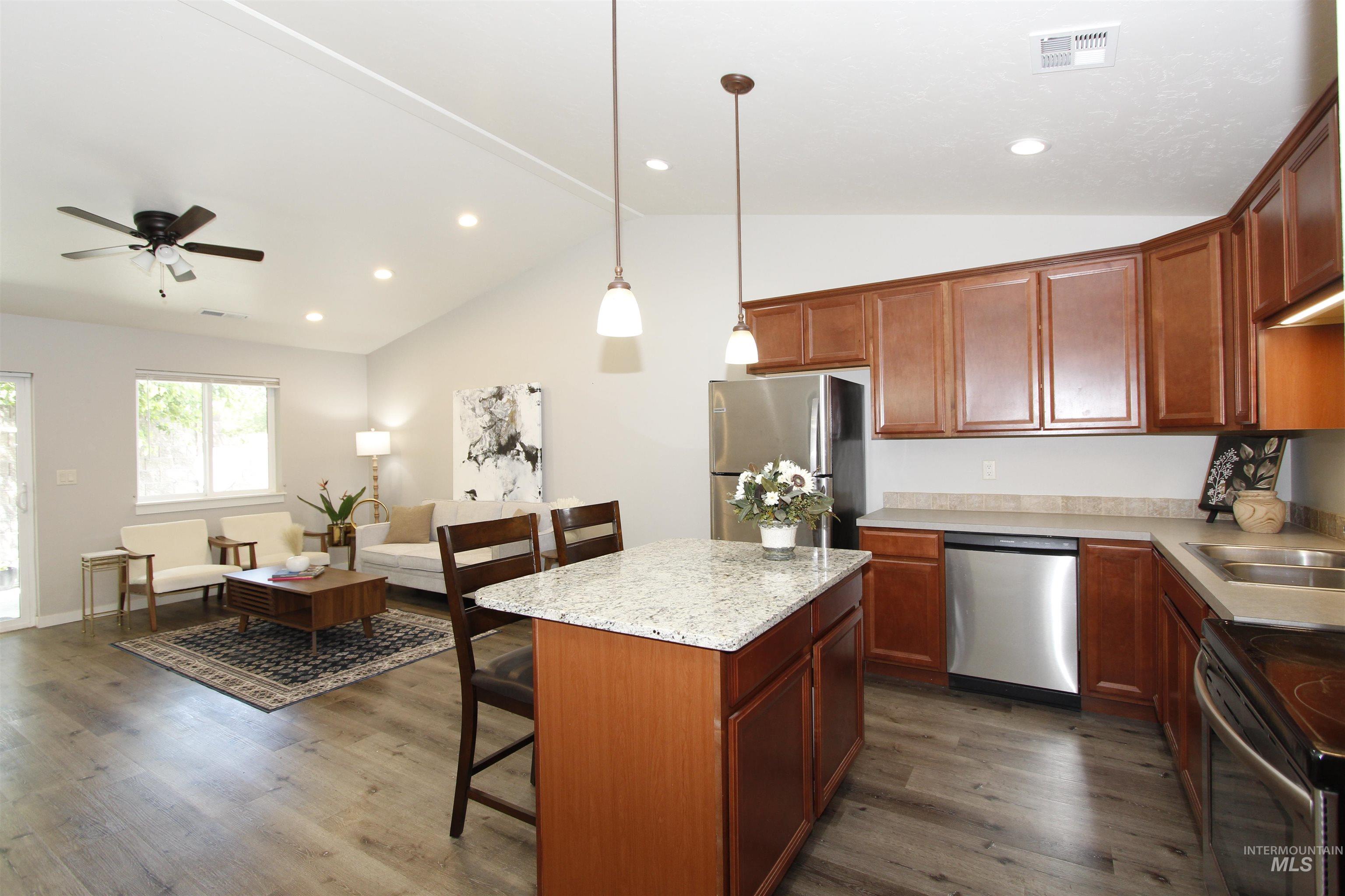 3434 5th St., Lewiston, Idaho 83501, 2 Bedrooms, 2 Bathrooms, Residential For Sale, Price $314,720,MLS 98965615