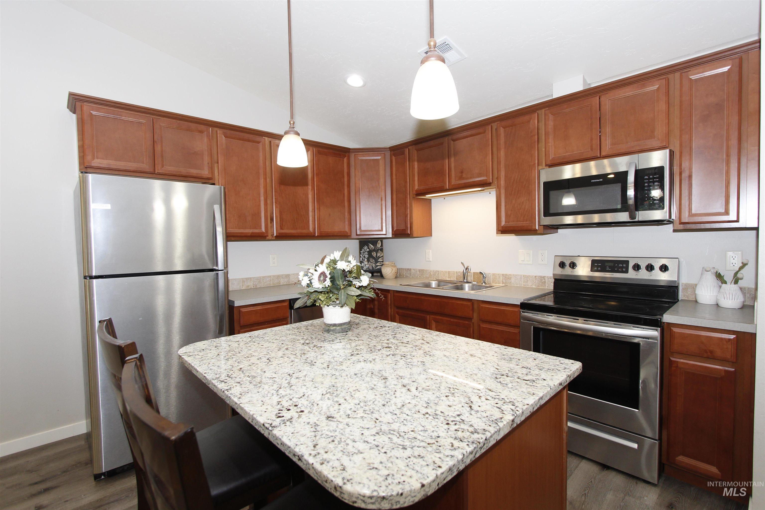 3434 5th St., Lewiston, Idaho 83501, 2 Bedrooms, 2 Bathrooms, Residential For Sale, Price $314,720,MLS 98965615