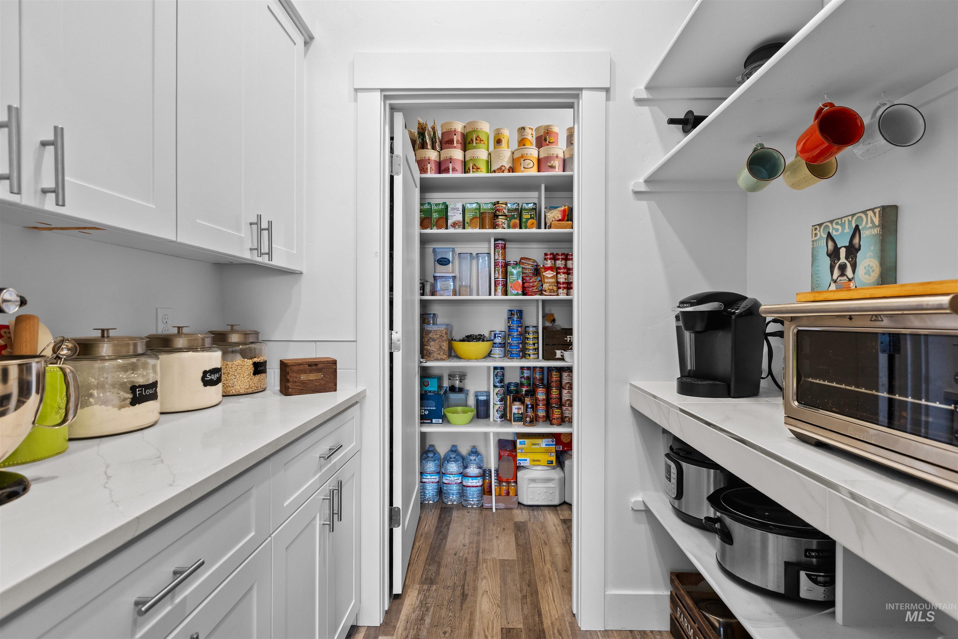 1303 S Justice Ave, Emmett, Idaho 83617, 4 Bedrooms, 2 Bathrooms, Residential For Sale, Price $579,900,MLS 98965624