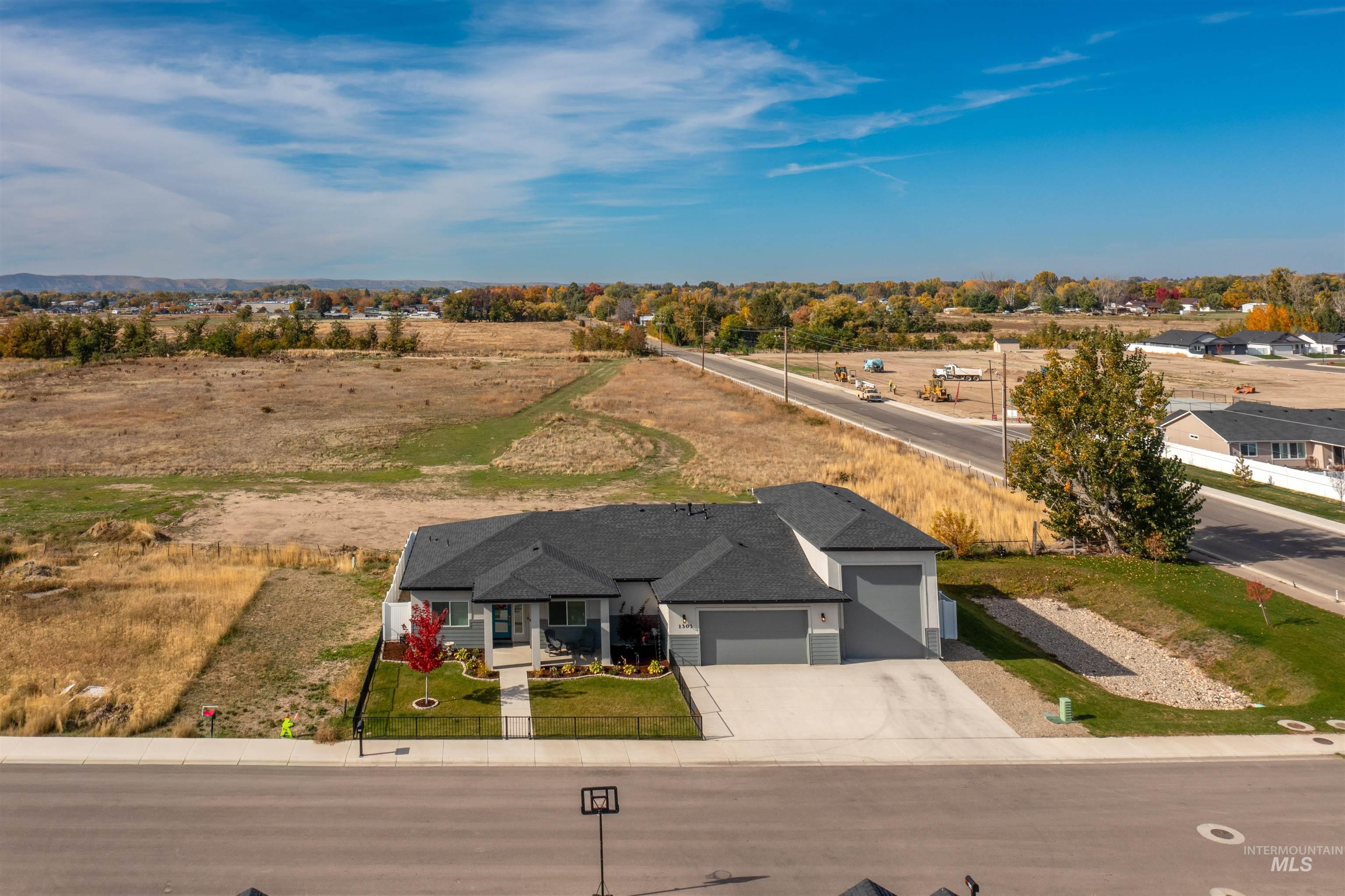 1303 S Justice Ave, Emmett, Idaho 83617, 4 Bedrooms, 2 Bathrooms, Residential For Sale, Price $579,900,MLS 98965624