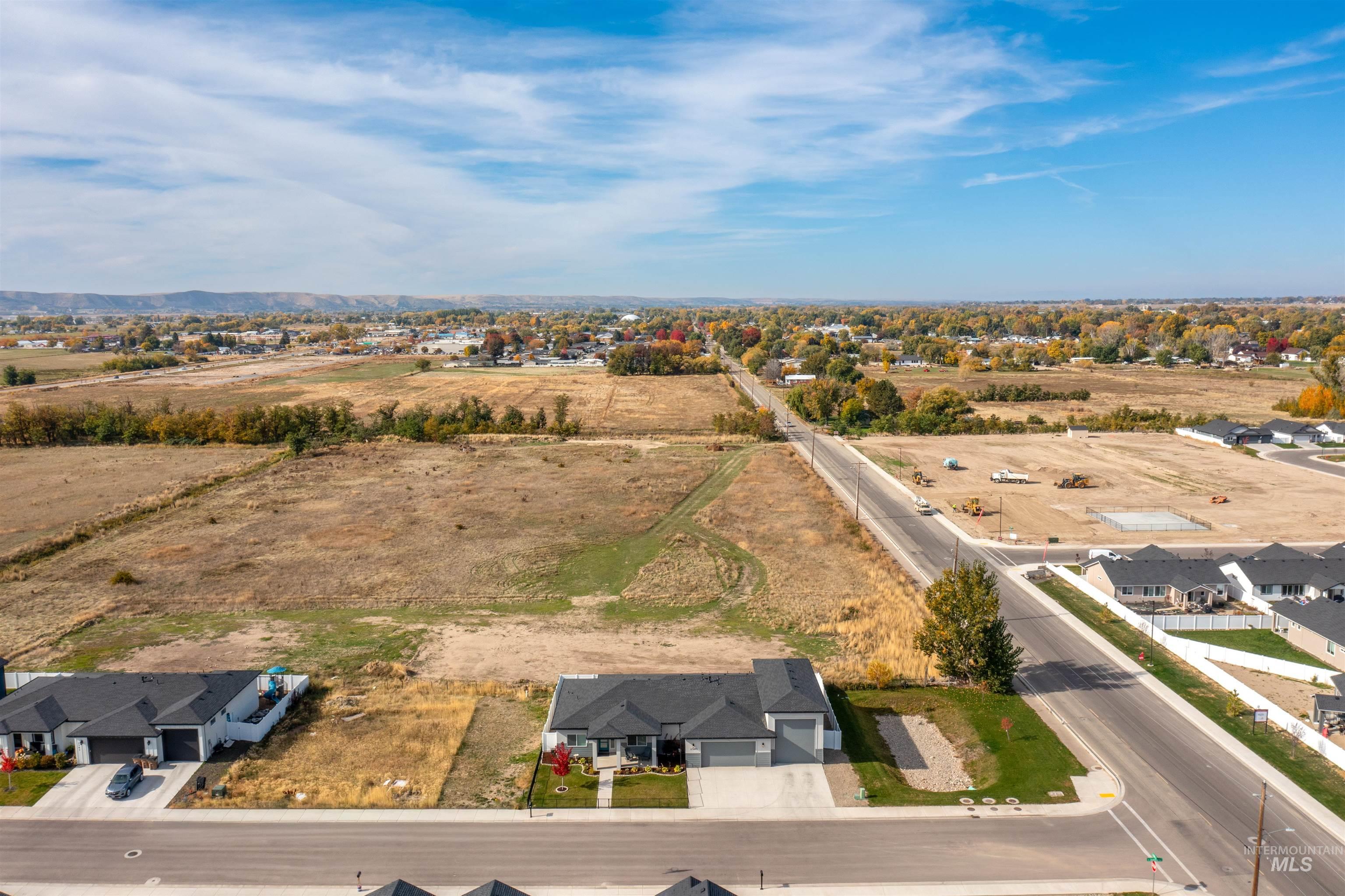 1303 S Justice Ave, Emmett, Idaho 83617, 4 Bedrooms, 2 Bathrooms, Residential For Sale, Price $579,900,MLS 98965624