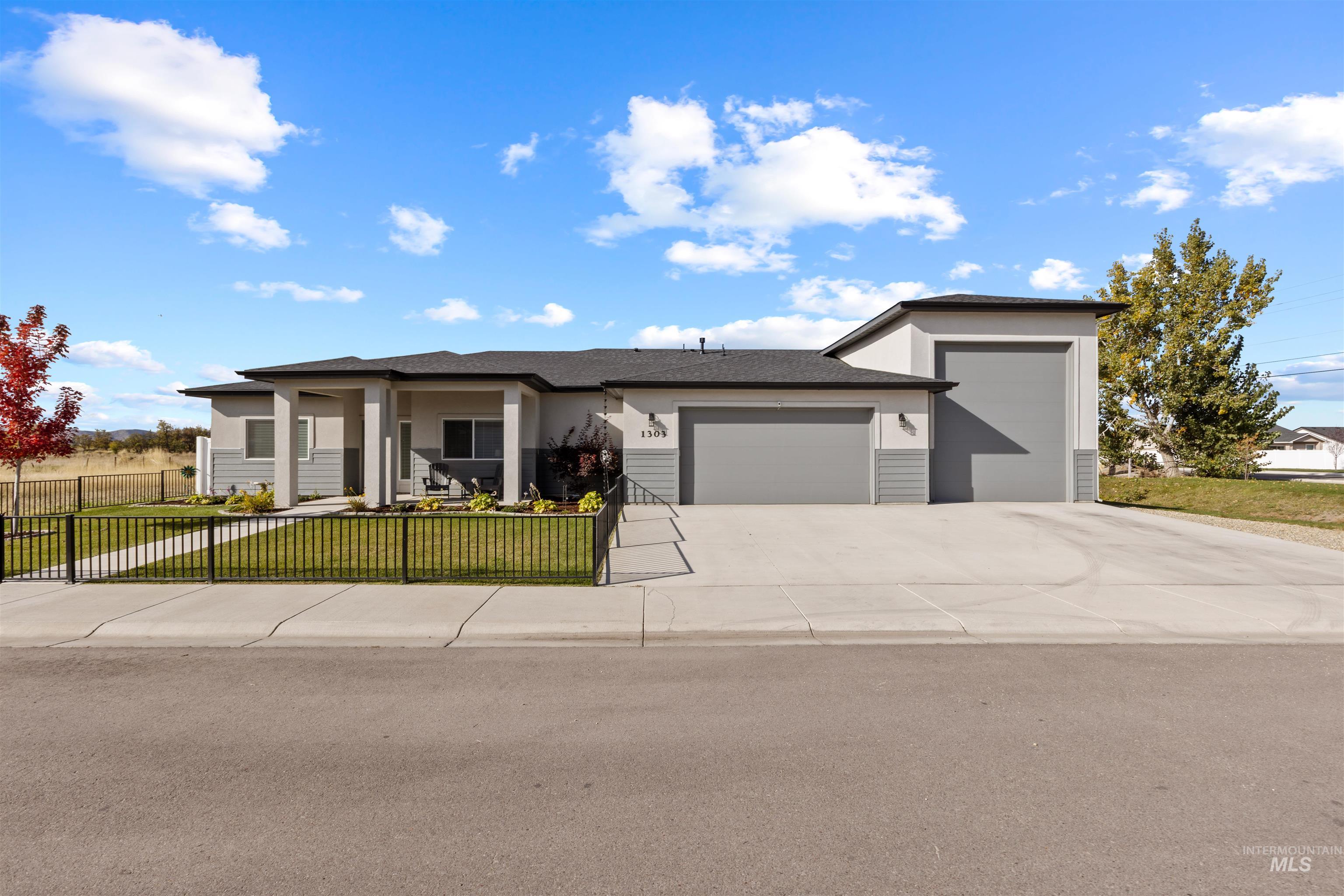 1303 S Justice Ave, Emmett, Idaho 83617, 4 Bedrooms, 2 Bathrooms, Residential For Sale, Price $579,900,MLS 98965624