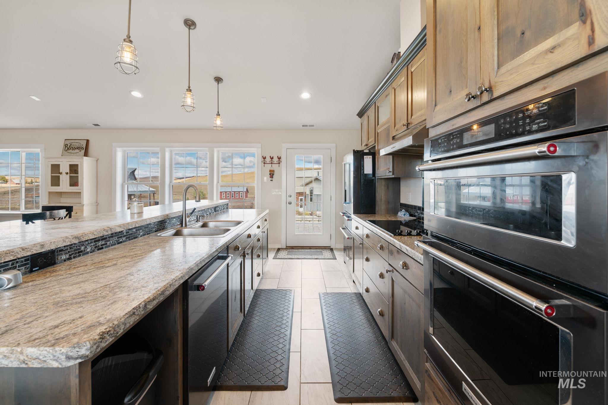 1390 Sather Road, Genesee, Idaho 83832, 4 Bedrooms, 3 Bathrooms, Residential For Sale, Price $885,000,MLS 98965627