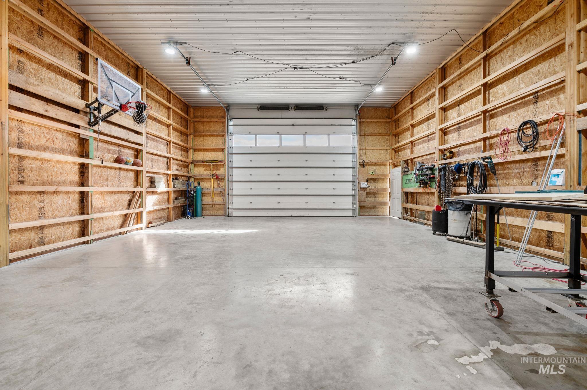 1390 Sather Road, Genesee, Idaho 83832, 4 Bedrooms, 3 Bathrooms, Residential For Sale, Price $825,000,MLS 98965627