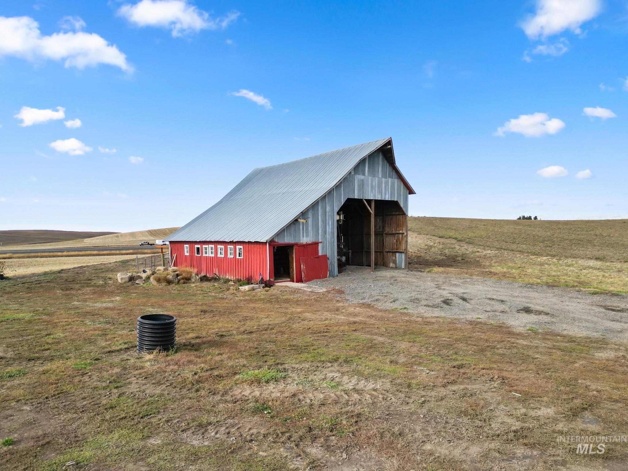 1390 Sather Road, Genesee, Idaho 83832, 4 Bedrooms, 3 Bathrooms, Residential For Sale, Price $825,000,MLS 98965627