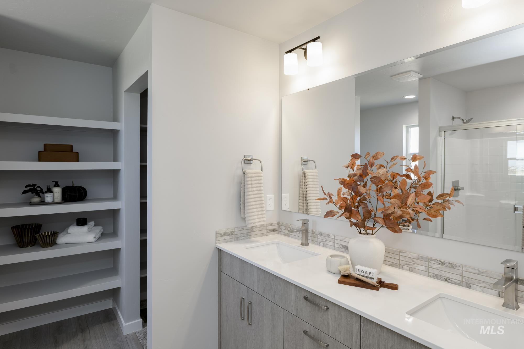 4245 N Delphi Ave, Meridian, Idaho 83646, 4 Bedrooms, 2.5 Bathrooms, Residential For Sale, Price $534,990,MLS 98965639