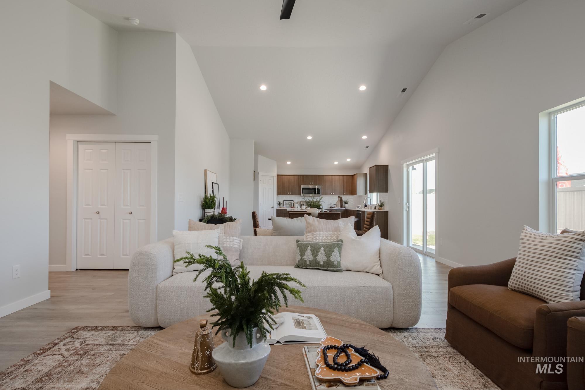 19300 Schooner Ave, Caldwell, Idaho 83605, 4 Bedrooms, 2 Bathrooms, Residential For Sale, Price $430,990,MLS 98965640