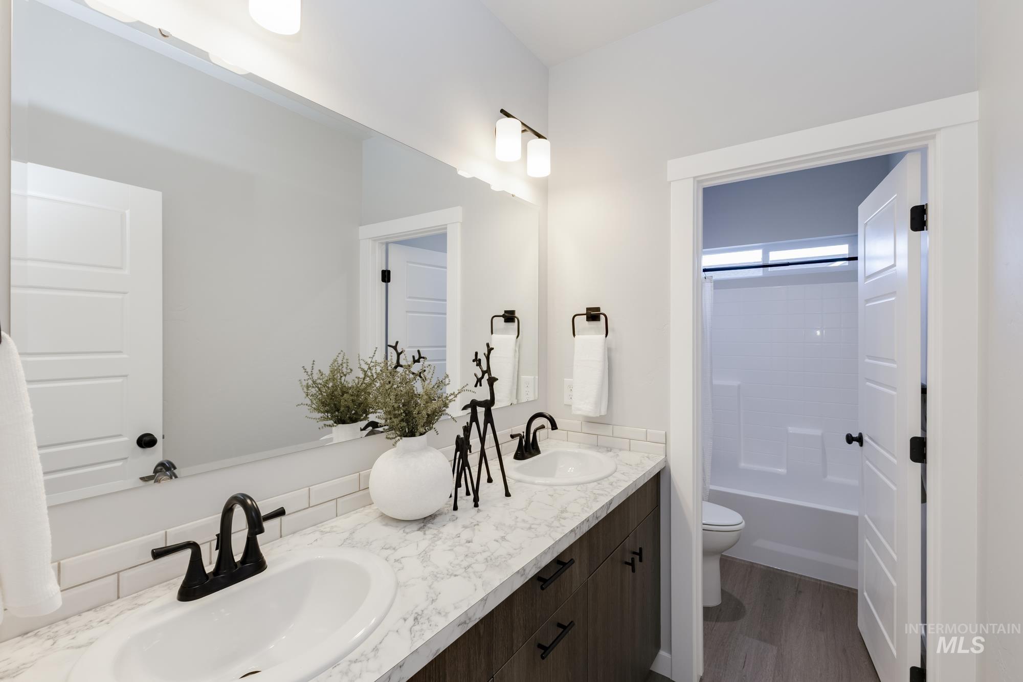 1114 E Crab Springs St, Nampa, Idaho 83686, 5 Bedrooms, 4.5 Bathrooms, Residential For Sale, Price $740,990,MLS 98965647