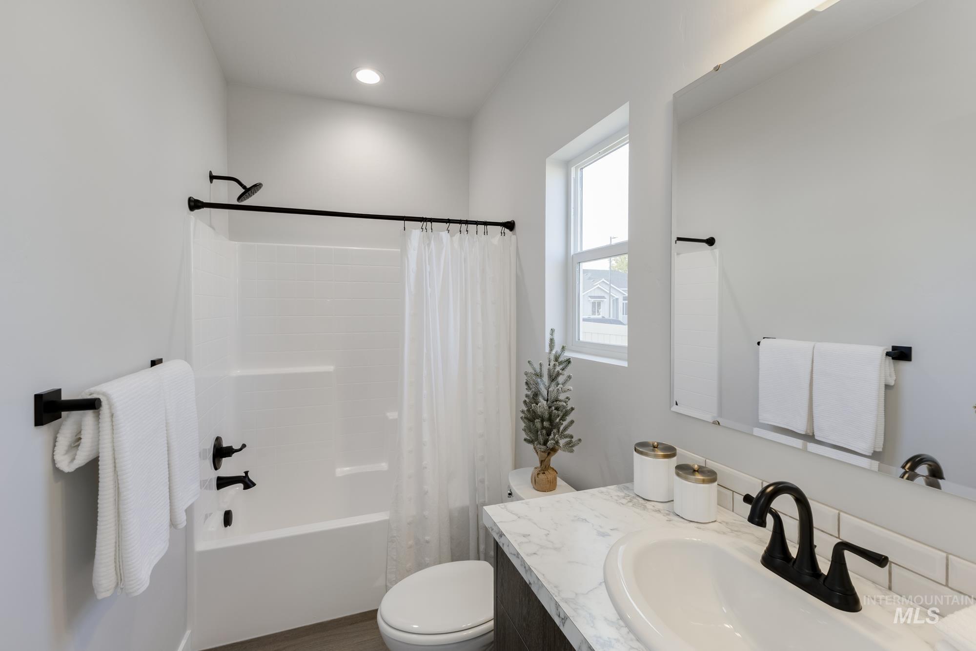 1114 E Crab Springs St, Nampa, Idaho 83686, 5 Bedrooms, 4.5 Bathrooms, Residential For Sale, Price $740,990,MLS 98965647