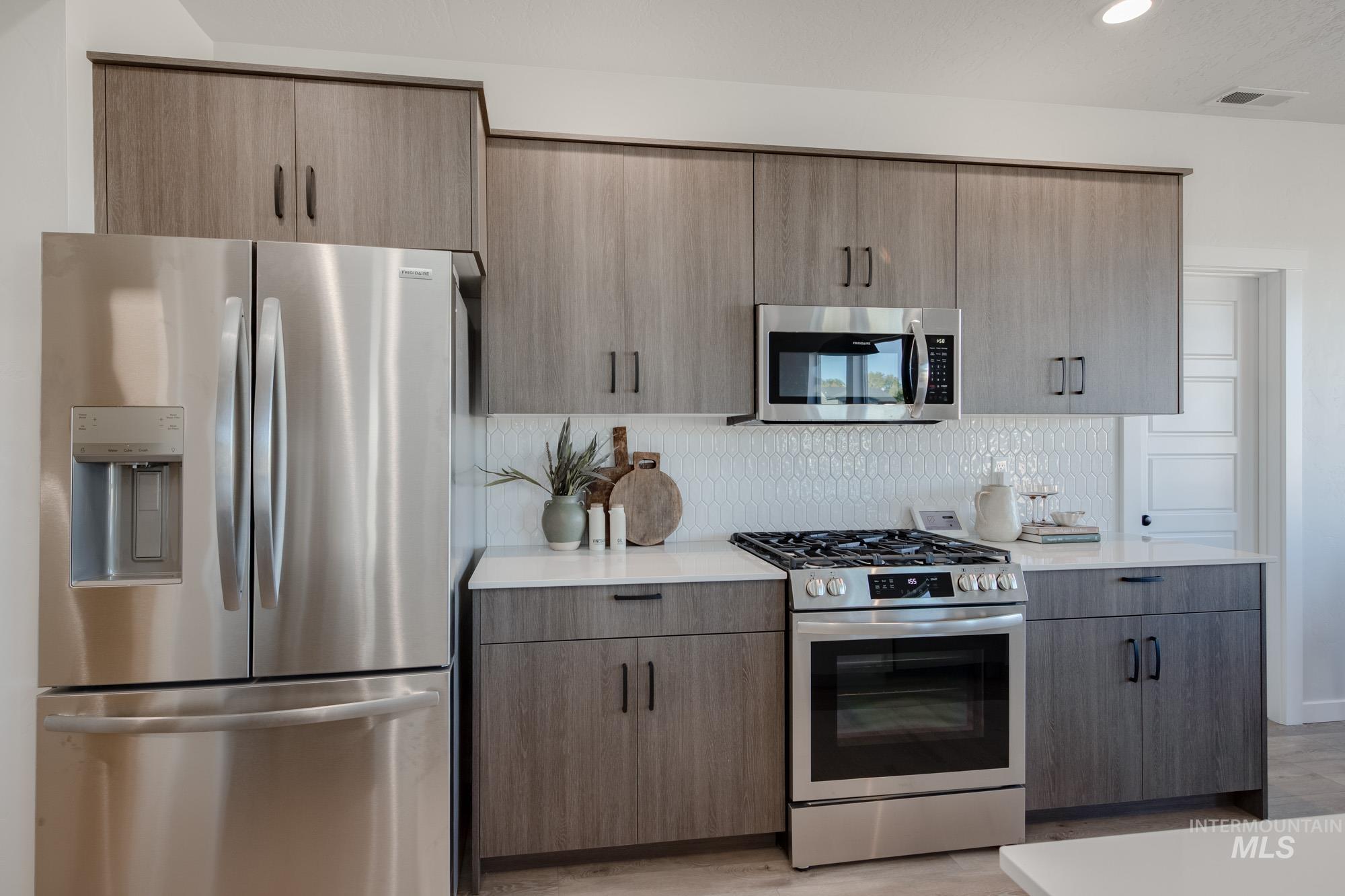 1102 E Crab Springs St, Nampa, Idaho 83686, 5 Bedrooms, 2.5 Bathrooms, Residential For Sale, Price $589,990,MLS 98965649