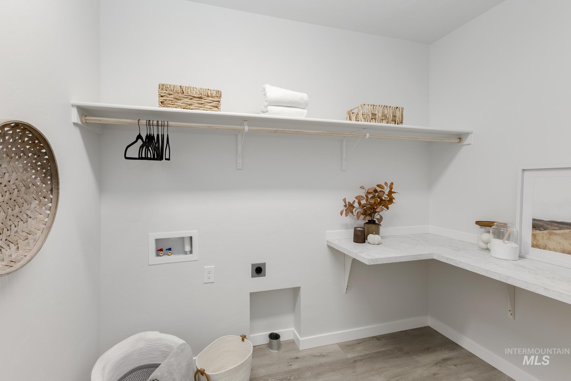 1102 E Crab Springs St, Nampa, Idaho 83686, 5 Bedrooms, 2.5 Bathrooms, Residential For Sale, Price $589,990,MLS 98965649