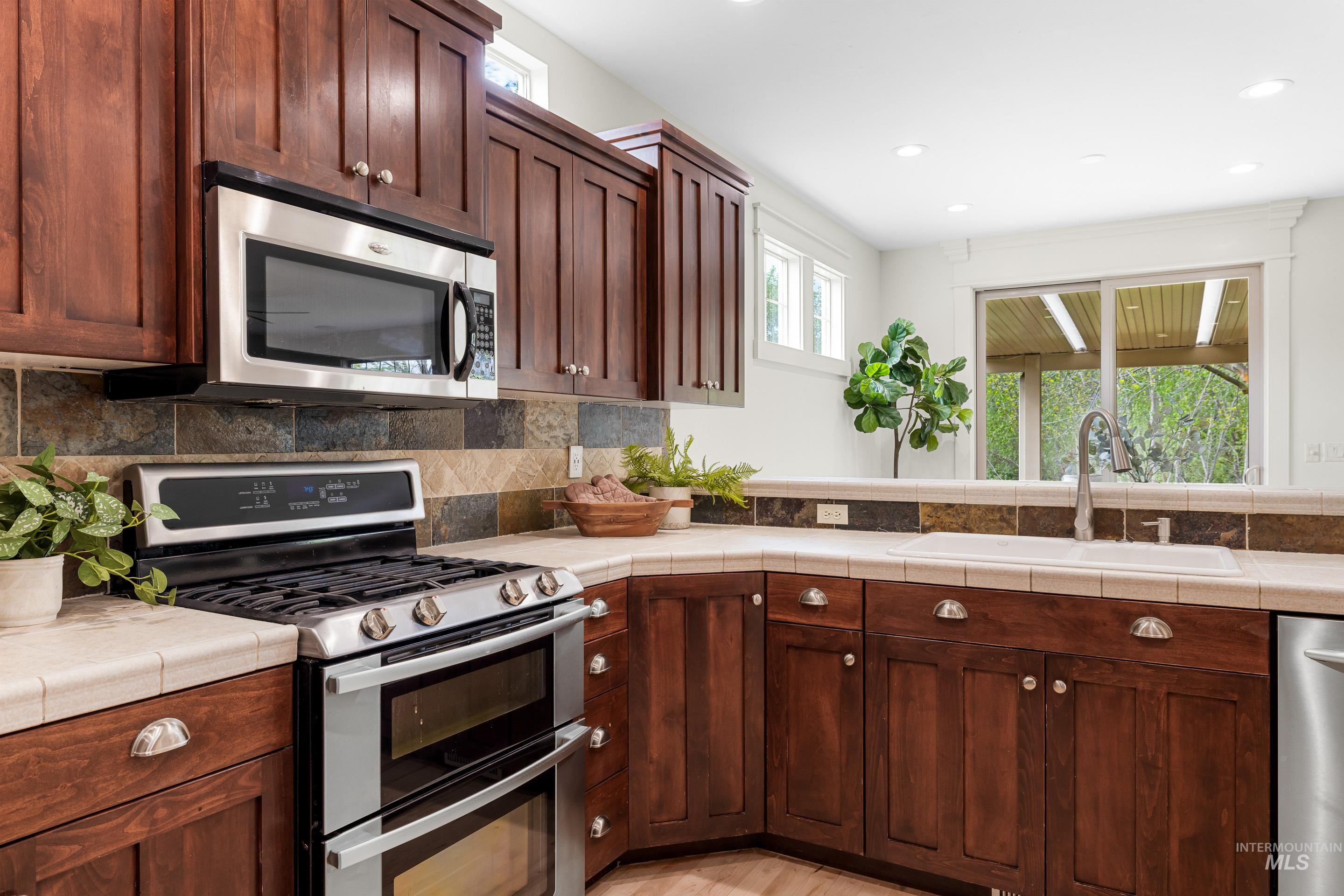 5115 W Parsons, Boise, Idaho 83714, 4 Bedrooms, 2.5 Bathrooms, Residential For Sale, Price $850,000,MLS 98965653