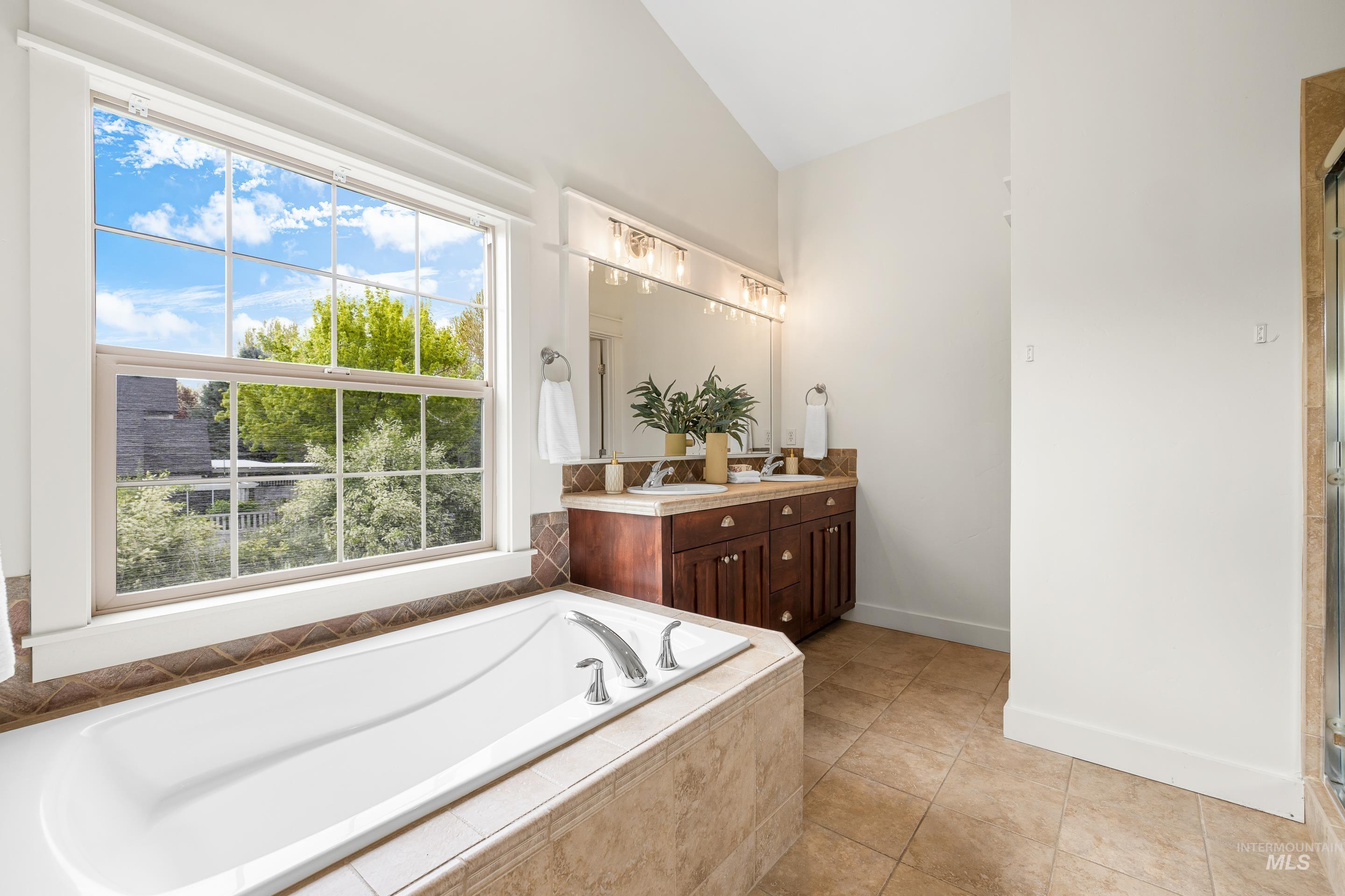 5115 W Parsons, Boise, Idaho 83714, 4 Bedrooms, 2.5 Bathrooms, Residential For Sale, Price $850,000,MLS 98965653