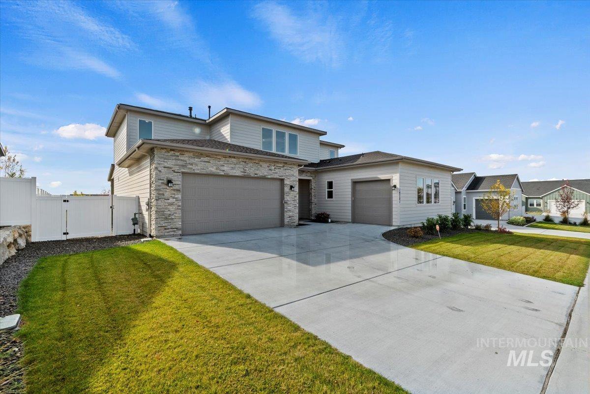 14701 Port Royal St, Caldwell, Idaho 83607, 4 Bedrooms, 3.5 Bathrooms, Residential For Sale, Price $655,000,MLS 98965656