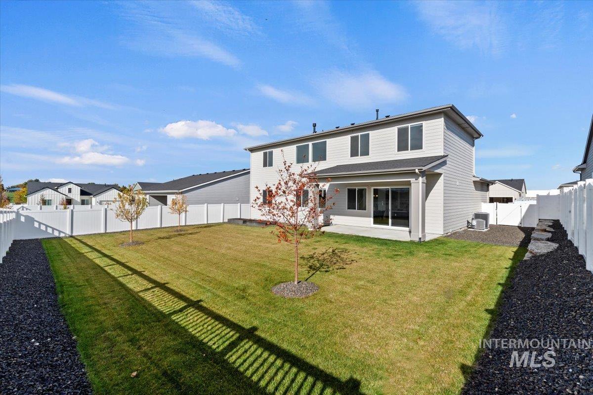 14701 Port Royal St, Caldwell, Idaho 83607, 4 Bedrooms, 3.5 Bathrooms, Residential For Sale, Price $655,000,MLS 98965656