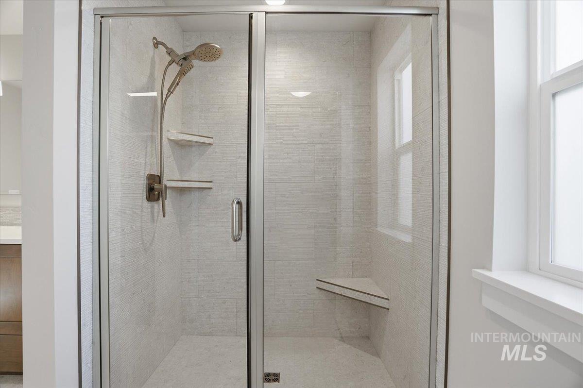 6115 S Hope Ave, Meridian, Idaho 83642, 3 Bedrooms, 2.5 Bathrooms, Residential For Sale, Price $509,900,MLS 98965669