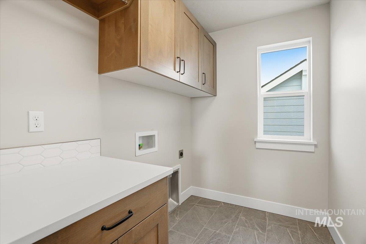 6115 S Hope Ave, Meridian, Idaho 83642, 3 Bedrooms, 2.5 Bathrooms, Residential For Sale, Price $509,900,MLS 98965669