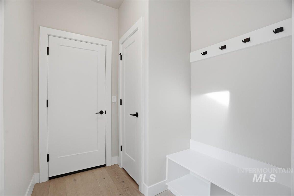 6115 S Hope Ave, Meridian, Idaho 83642, 3 Bedrooms, 2.5 Bathrooms, Residential For Sale, Price $509,900,MLS 98965669