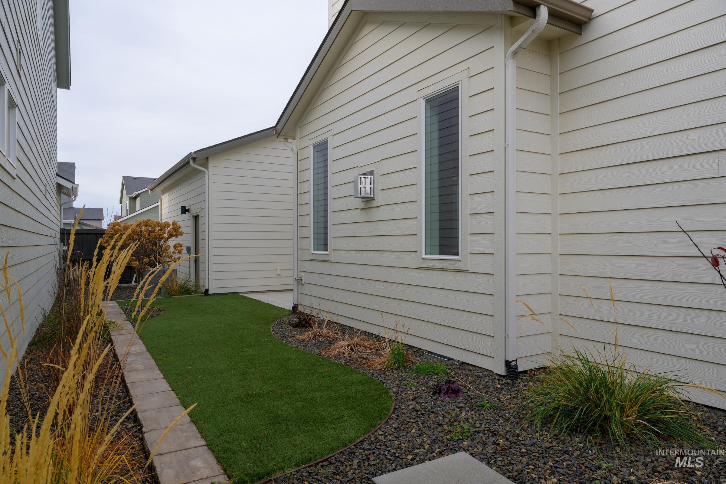 6115 S Hope Ave, Meridian, Idaho 83642, 3 Bedrooms, 2.5 Bathrooms, Residential For Sale, Price $515,000,MLS 98965669