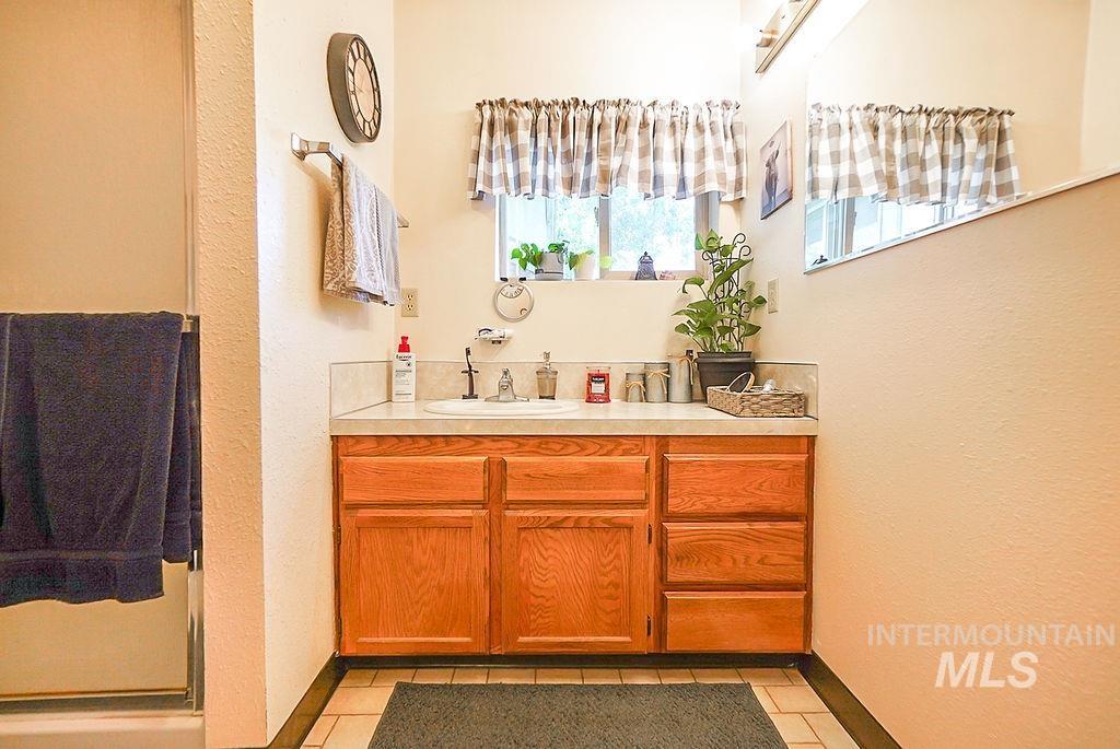 2603 Lower Bluff Road, Emmett, Idaho 83617, 3 Bedrooms, 2 Bathrooms, Residential For Sale, Price $620,000,MLS 98965670