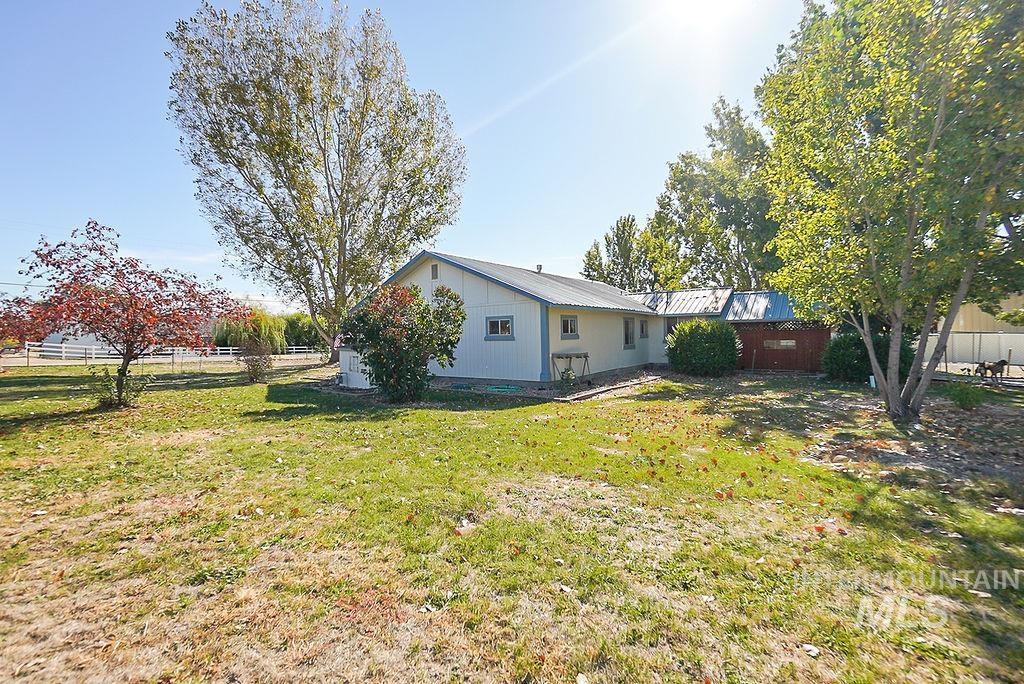 2603 Lower Bluff Road, Emmett, Idaho 83617, 3 Bedrooms, 2 Bathrooms, Residential For Sale, Price $599,000, 98965670