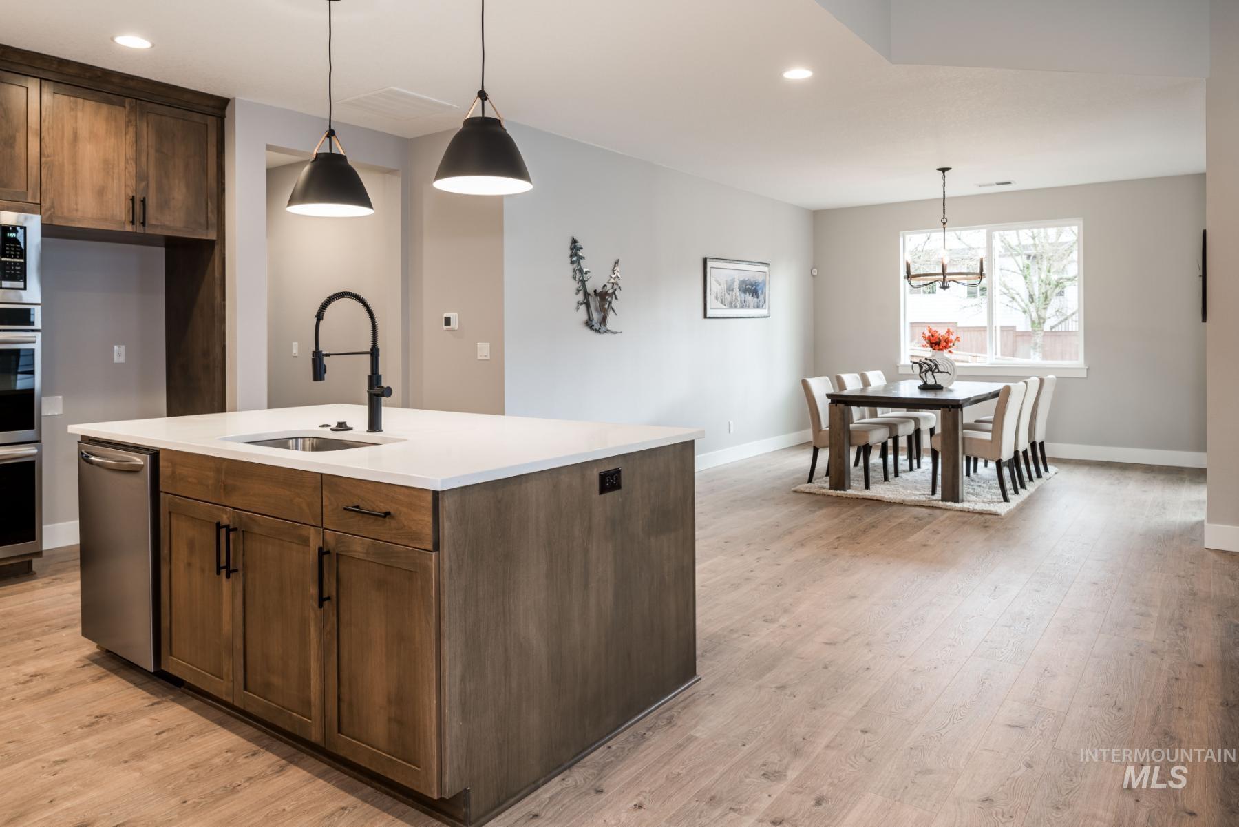 1279 W Malbar St., Meridian, Idaho 83646, 3 Bedrooms, 2 Bathrooms, Residential For Sale, Price $619,900,MLS 98965724