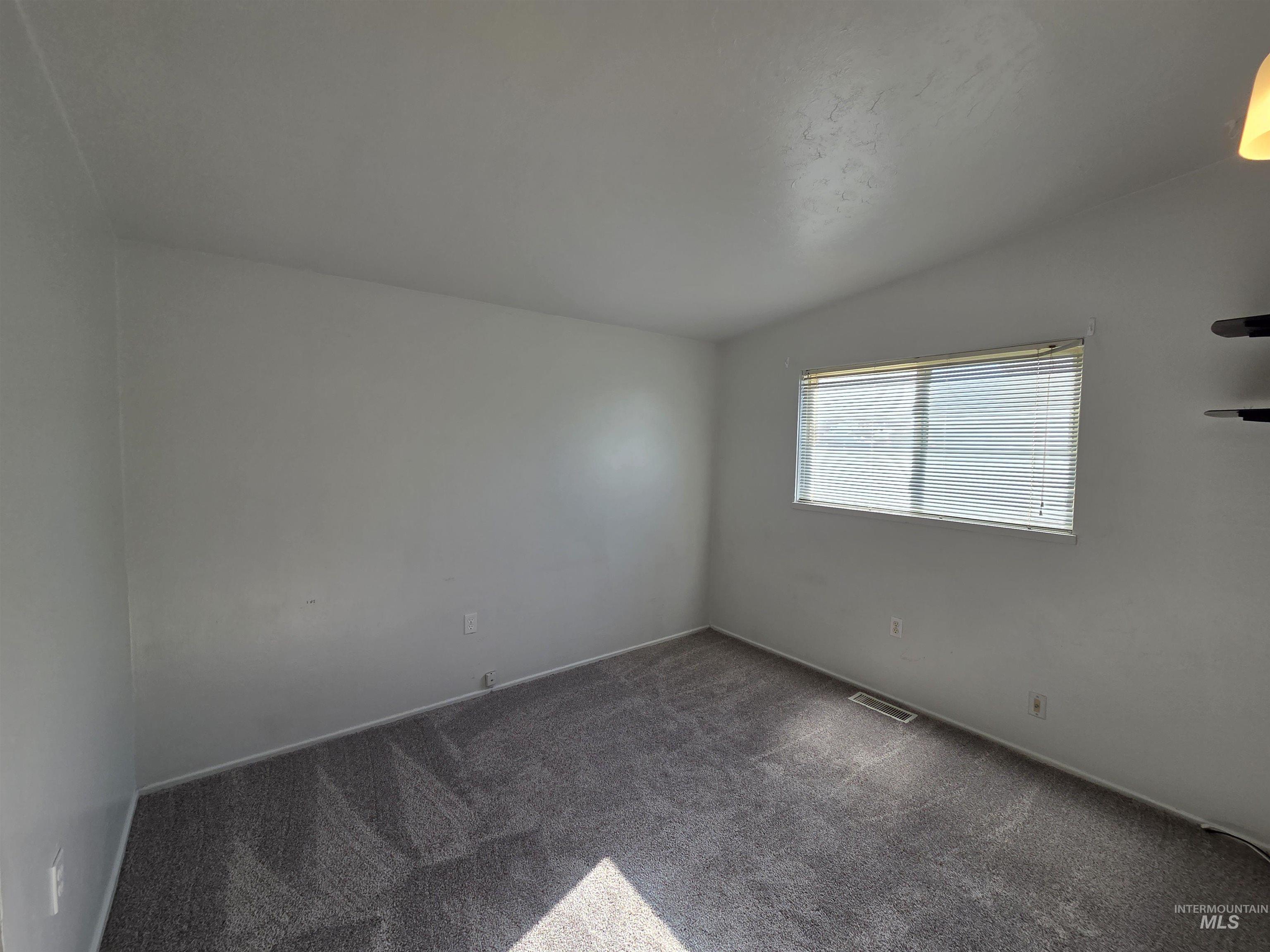 508 W 2nd North, Mountain Home, Idaho 83647, 3 Bedrooms, 1 Bathroom, Residential For Sale, Price $255,000,MLS 98965725