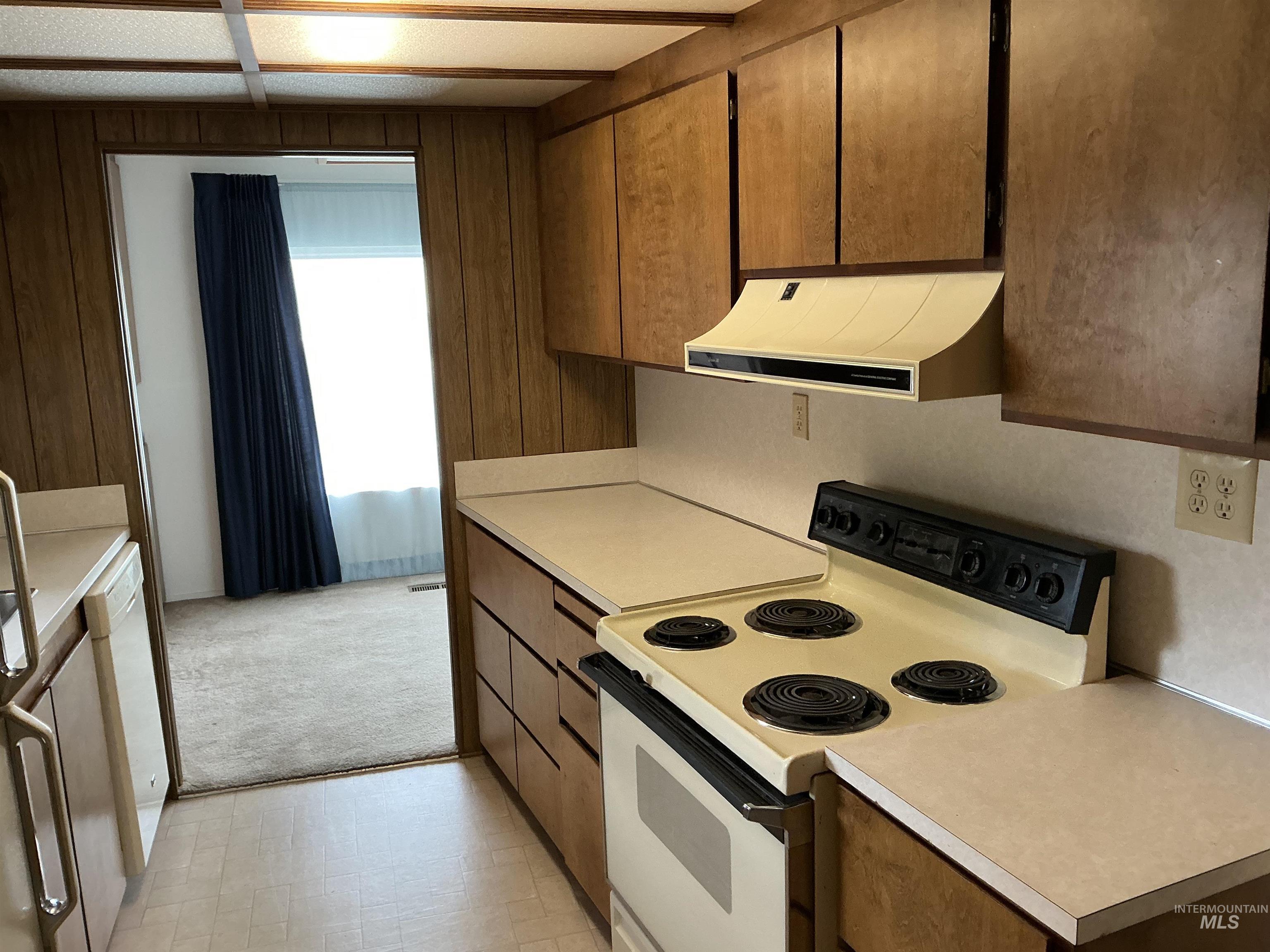 10035 W Mesquite Ln, Boise, Idaho 83704, 2 Bedrooms, 1.5 Bathrooms, Residential For Sale, Price $299,900,MLS 98965740