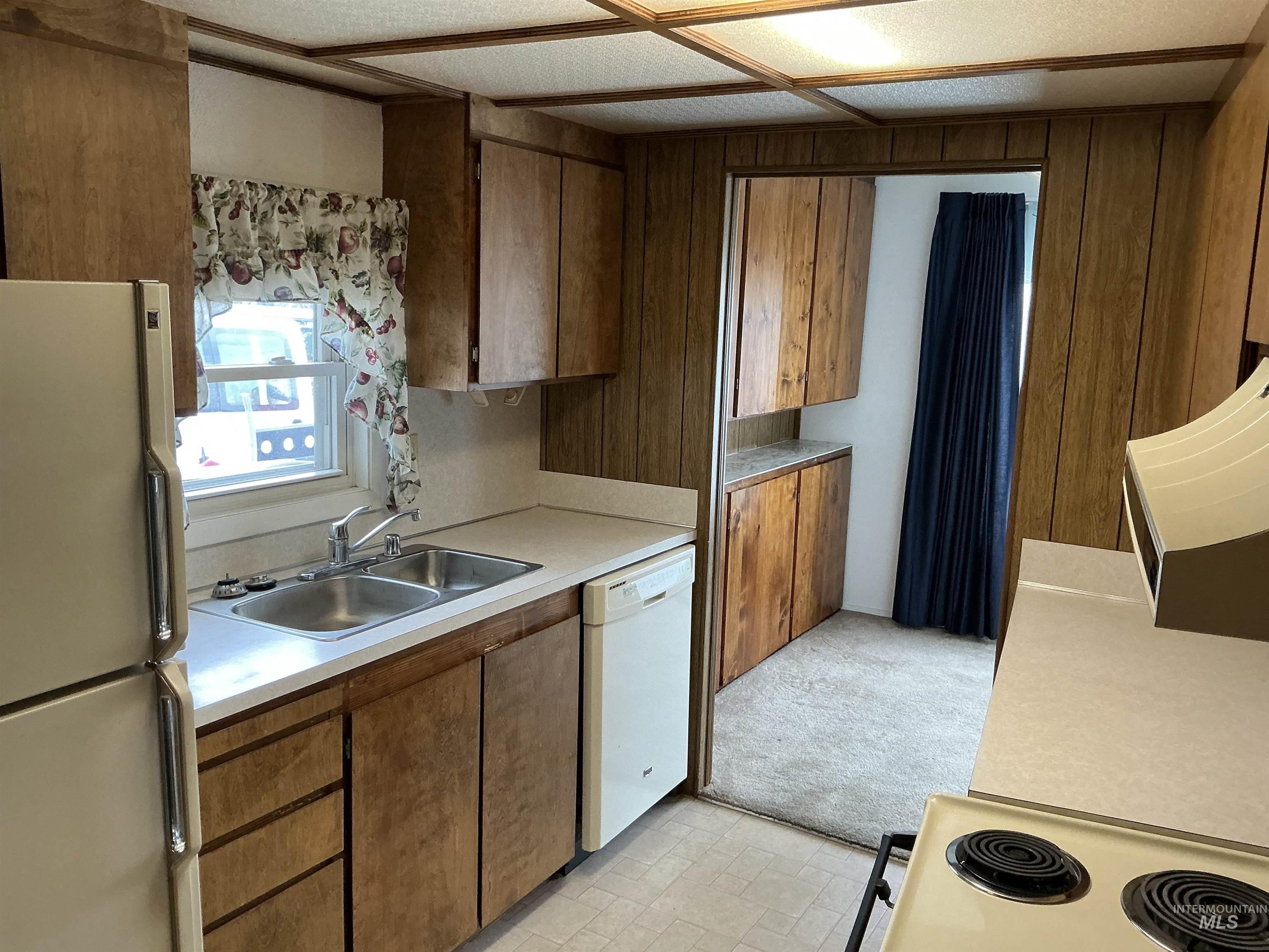 10035 W Mesquite Ln, Boise, Idaho 83704, 2 Bedrooms, 1.5 Bathrooms, Residential For Sale, Price $299,900,MLS 98965740