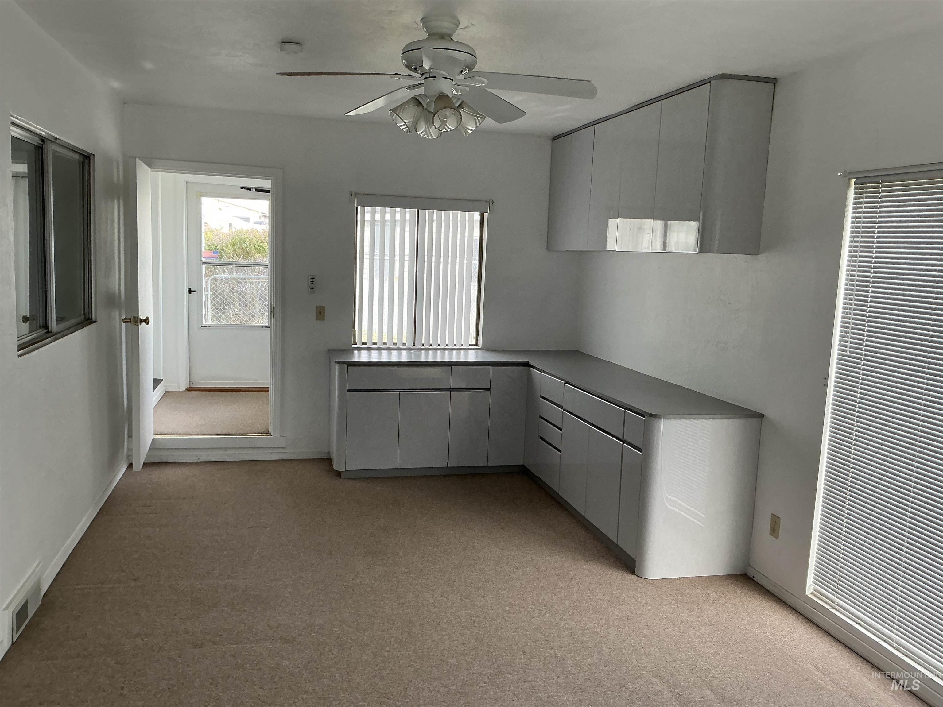 10035 W Mesquite Ln, Boise, Idaho 83704, 2 Bedrooms, 1.5 Bathrooms, Residential For Sale, Price $299,900,MLS 98965740