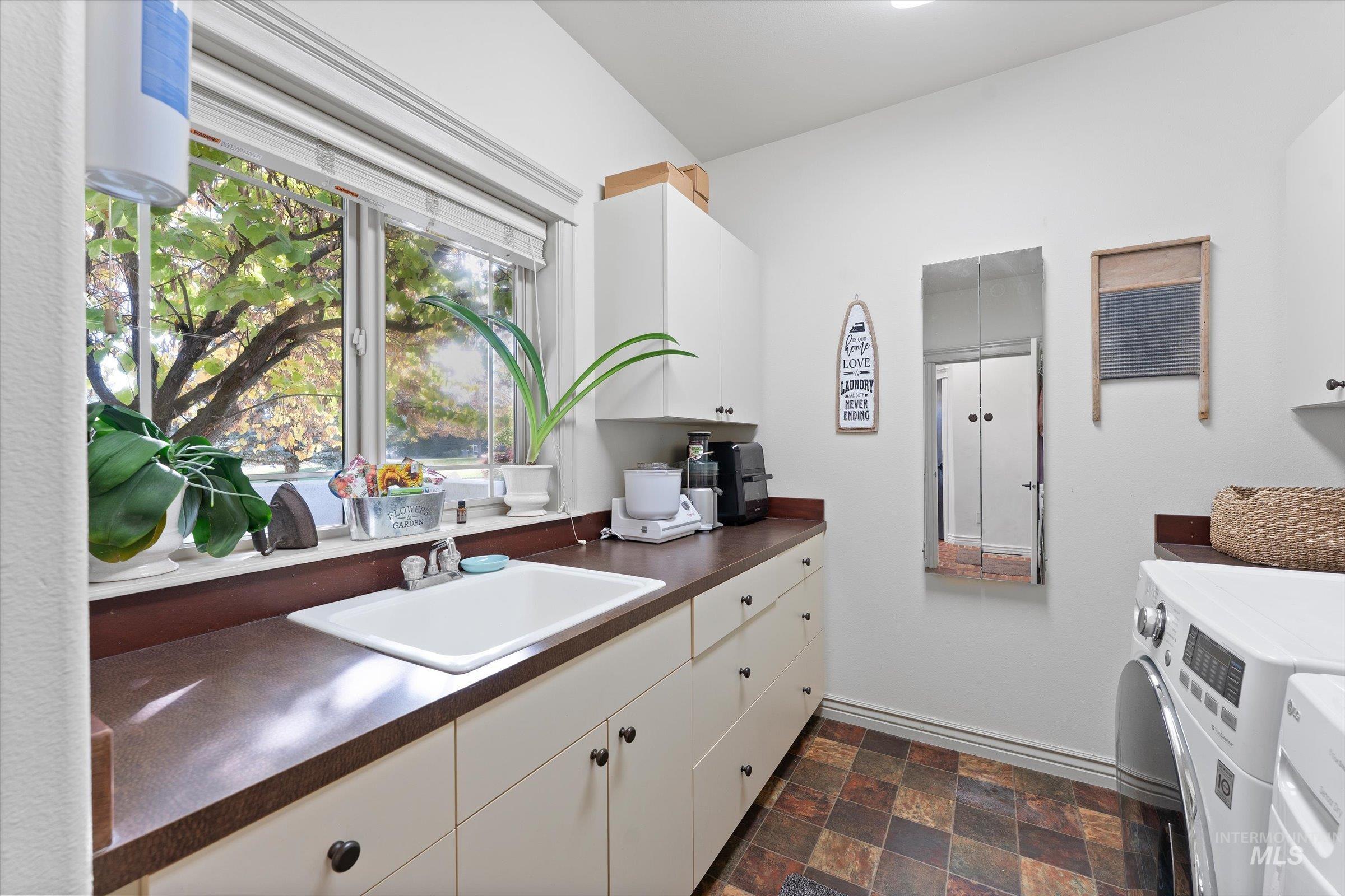 12343 Whitechapel Way, Nampa, Idaho 83686, 4 Bedrooms, 3.5 Bathrooms, Residential For Sale, Price $1,180,000,MLS 98965746