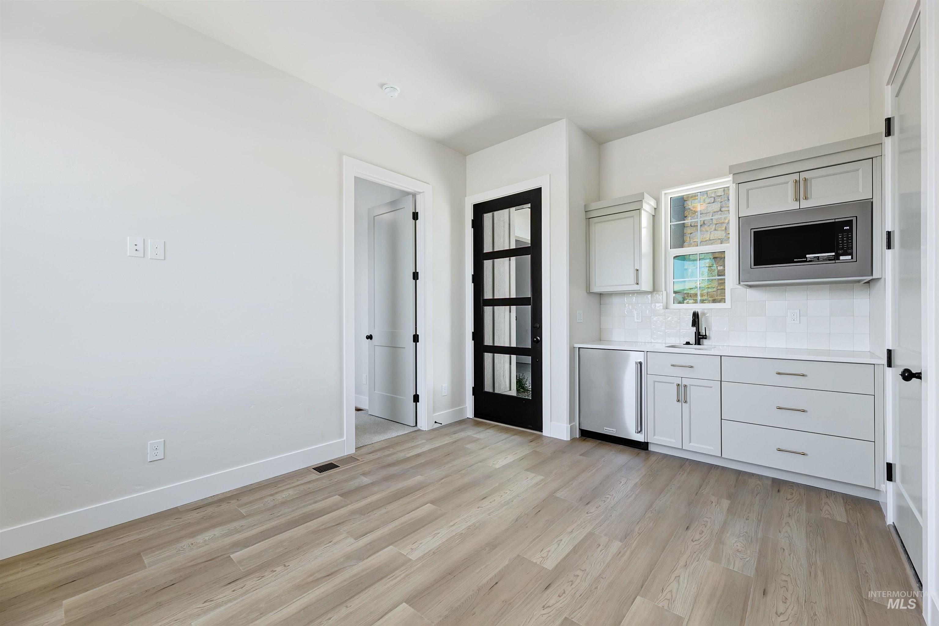 6796 Big Wood Way, Star, Idaho 83669-9999, 5 Bedrooms, 5.5 Bathrooms, Residential For Sale, Price $1,421,400,MLS 98965748