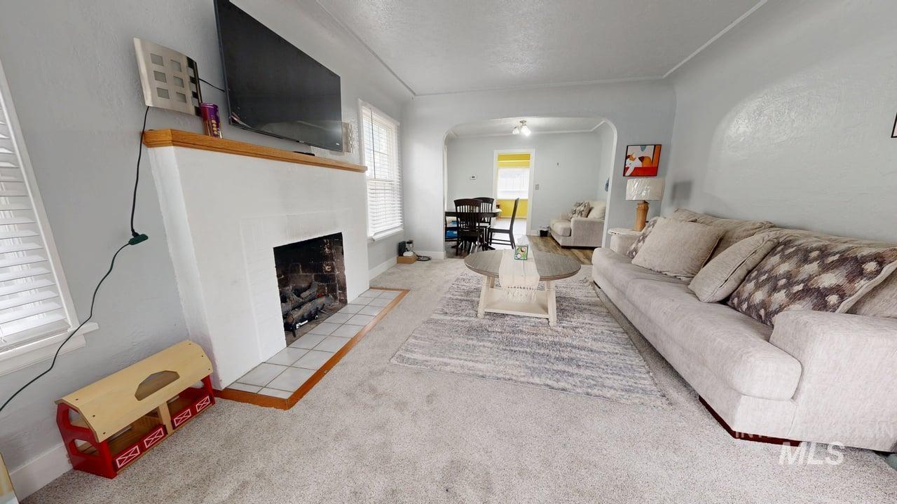 1210 10th St, Lewiston, Idaho 83501, 4 Bedrooms, 2 Bathrooms, Residential For Sale, Price $355,000,MLS 98965757