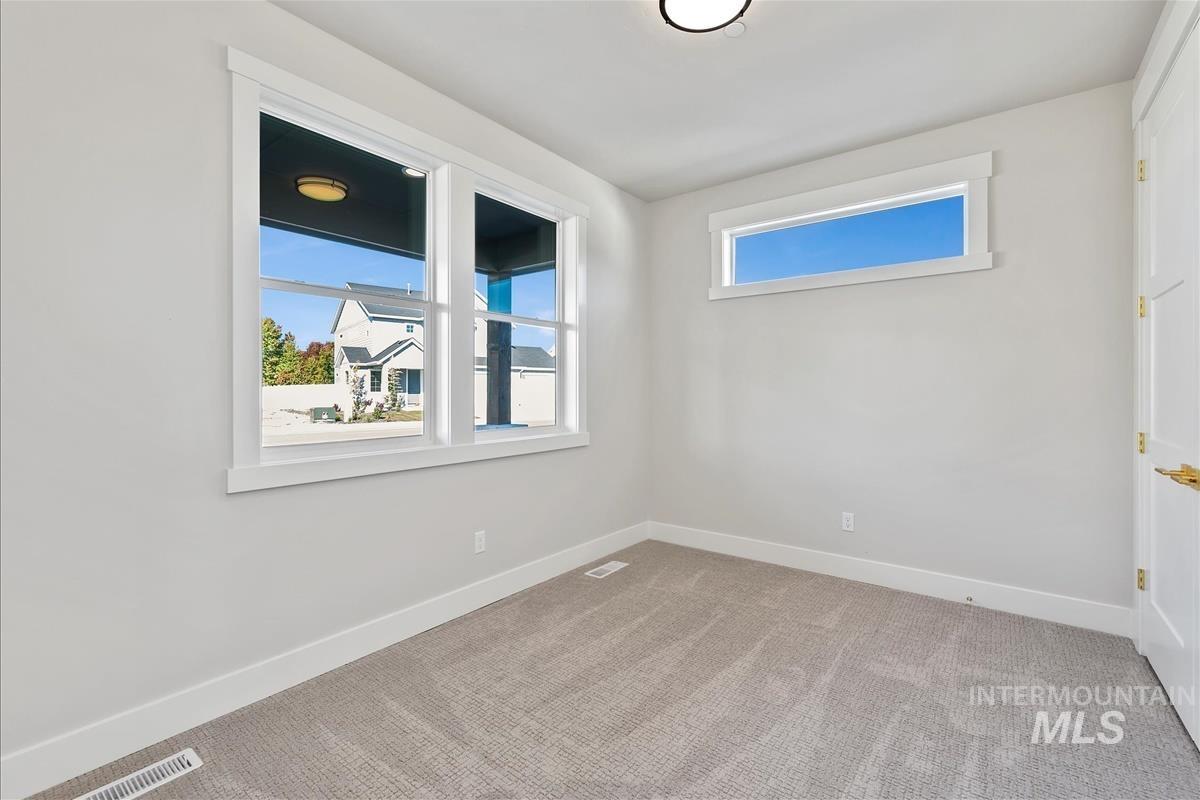 527 Hidden Mill Ct, Middleton, Idaho 83644, 4 Bedrooms, 3 Bathrooms, Residential For Sale, Price $624,900,MLS 98965761