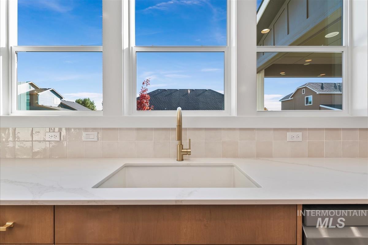 527 Hidden Mill Ct, Middleton, Idaho 83644, 4 Bedrooms, 3 Bathrooms, Residential For Sale, Price $624,900,MLS 98965761