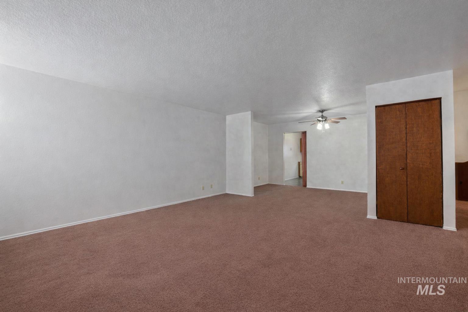 222 Avenida Del Rio, Twin Falls, Idaho 83301, 3 Bedrooms, 2 Bathrooms, Residential For Sale, Price $350,000, 98965771