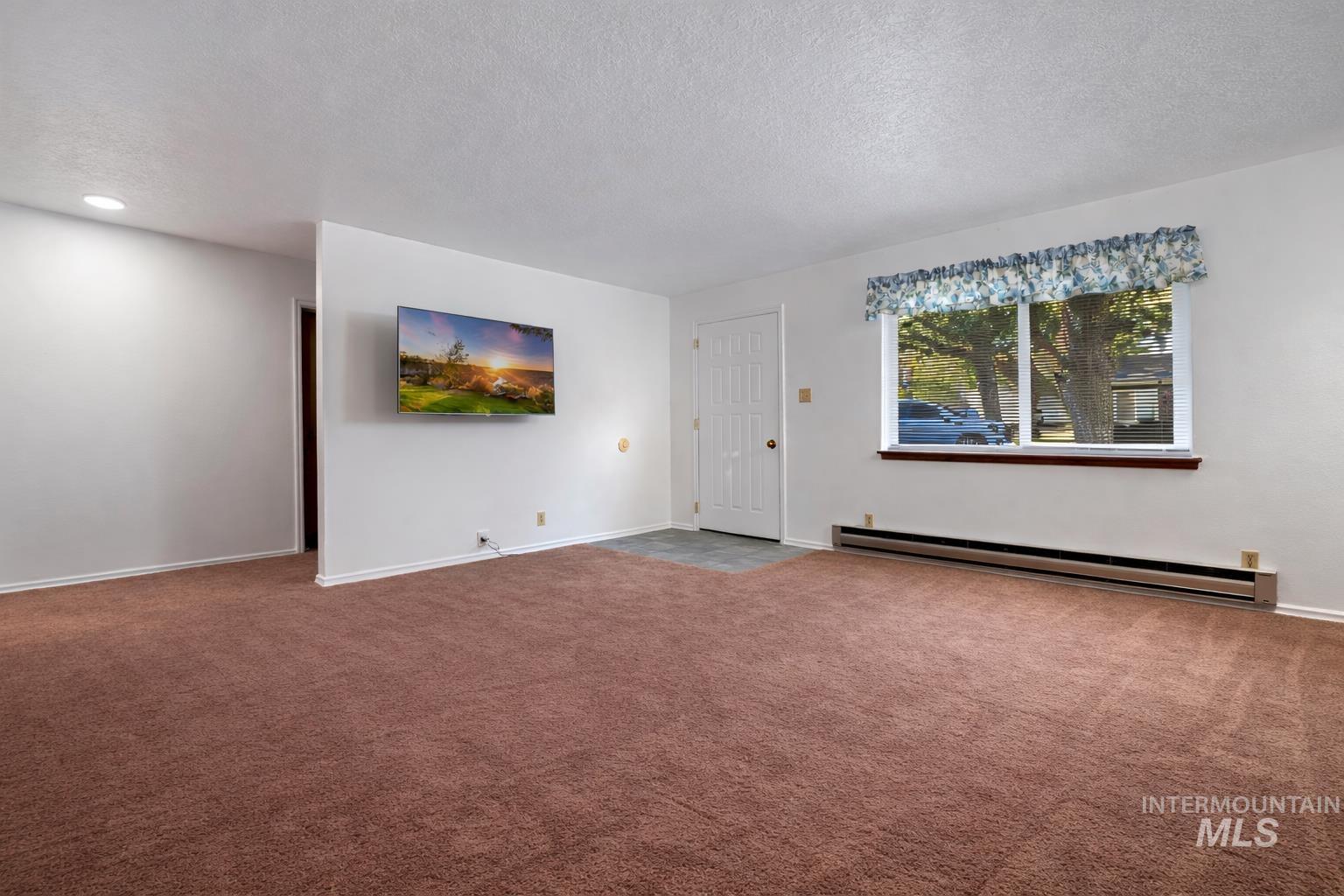 222 Avenida Del Rio, Twin Falls, Idaho 83301, 3 Bedrooms, 2 Bathrooms, Residential For Sale, Price $350,000, 98965771