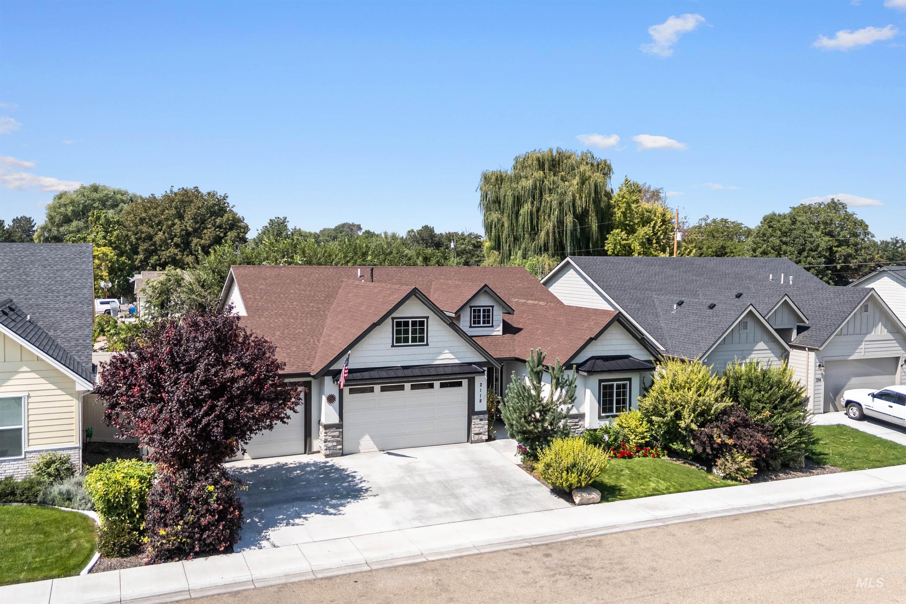 2118 Sunset Ave, Caldwell, Idaho 83605, 3 Bedrooms, 2.5 Bathrooms, Residential For Sale, Price $529,000,MLS 98965773