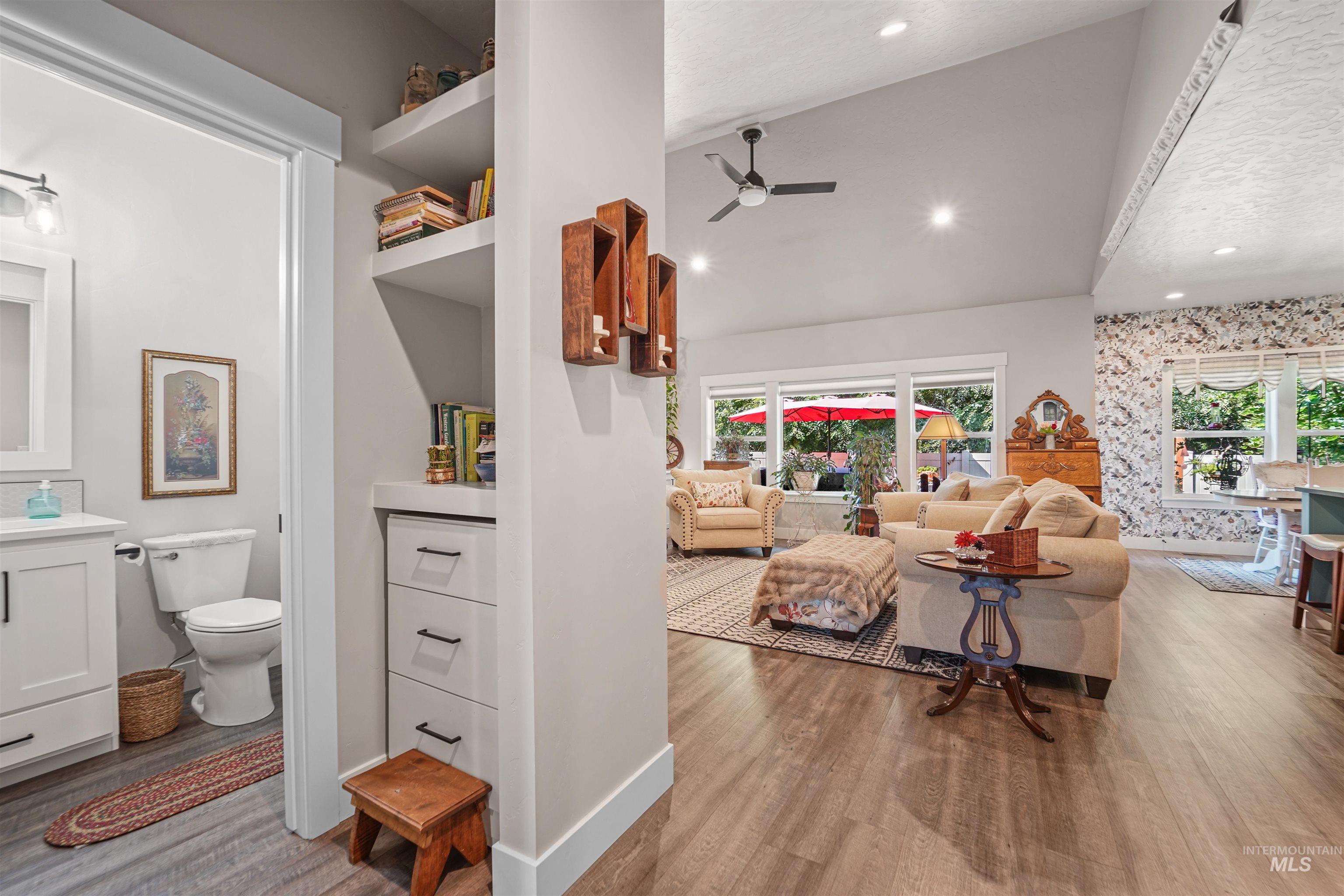 2118 Sunset Ave, Caldwell, Idaho 83605, 3 Bedrooms, 2.5 Bathrooms, Residential For Sale, Price $529,000,MLS 98965773