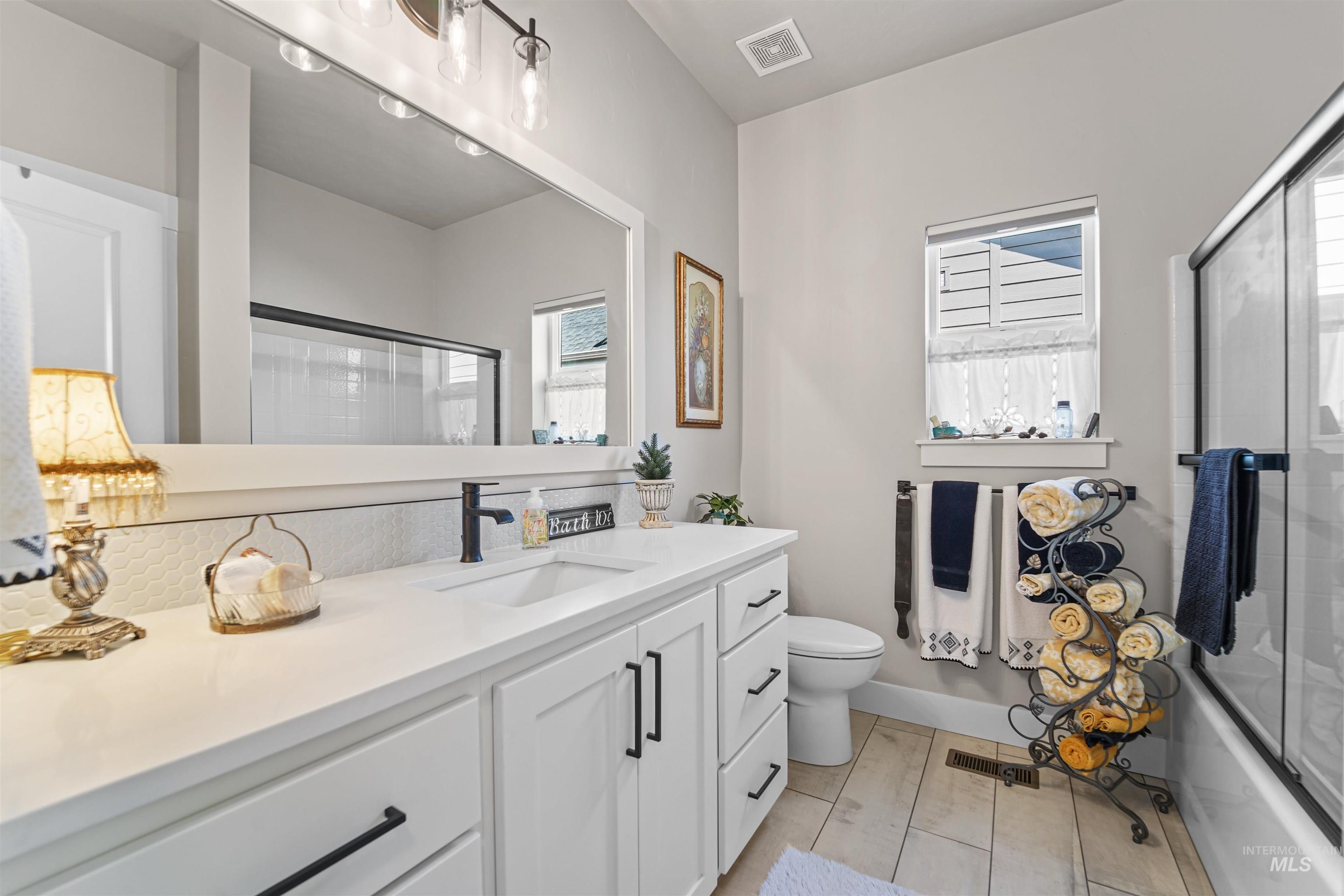 2118 Sunset Ave, Caldwell, Idaho 83605, 3 Bedrooms, 2.5 Bathrooms, Residential For Sale, Price $529,000,MLS 98965773