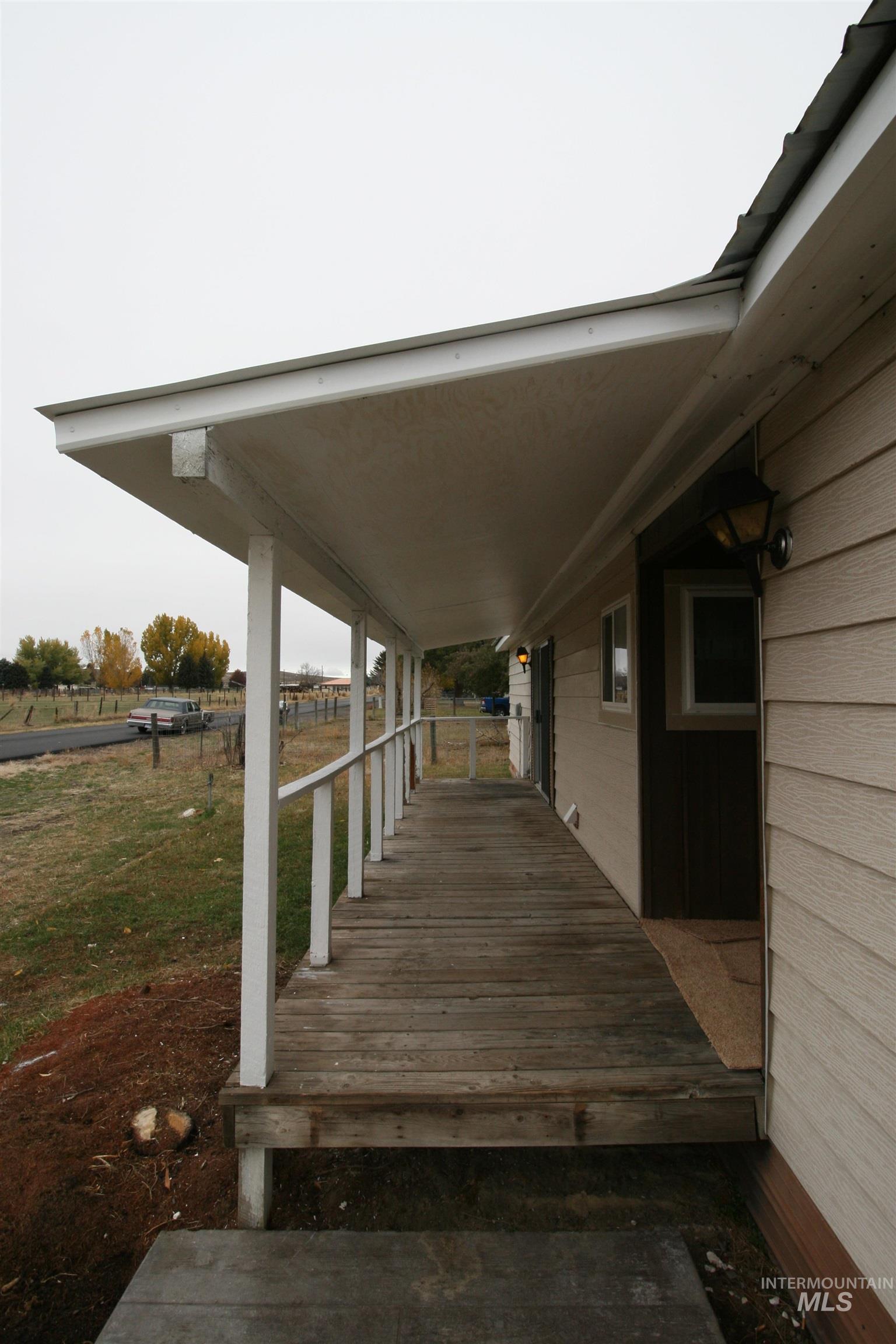 500 Somerville Street, Jordan Valley, Oregon 97910, 2 Bedrooms, 2 Bathrooms, Residential For Sale, Price $173,000, 98965791