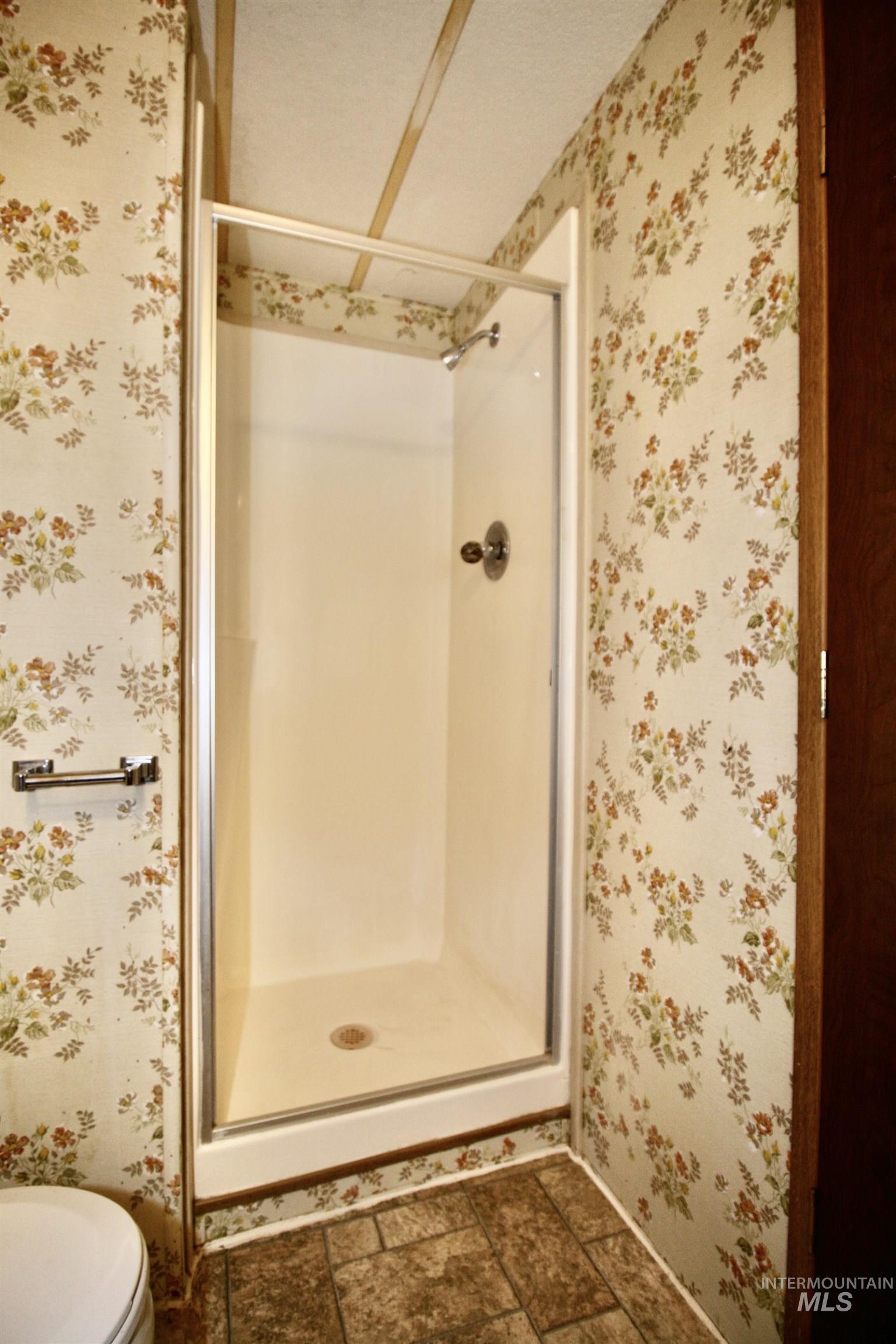 500 Somerville Street, Jordan Valley, Oregon 97910, 2 Bedrooms, 2 Bathrooms, Residential For Sale, Price $173,000,MLS 98965791