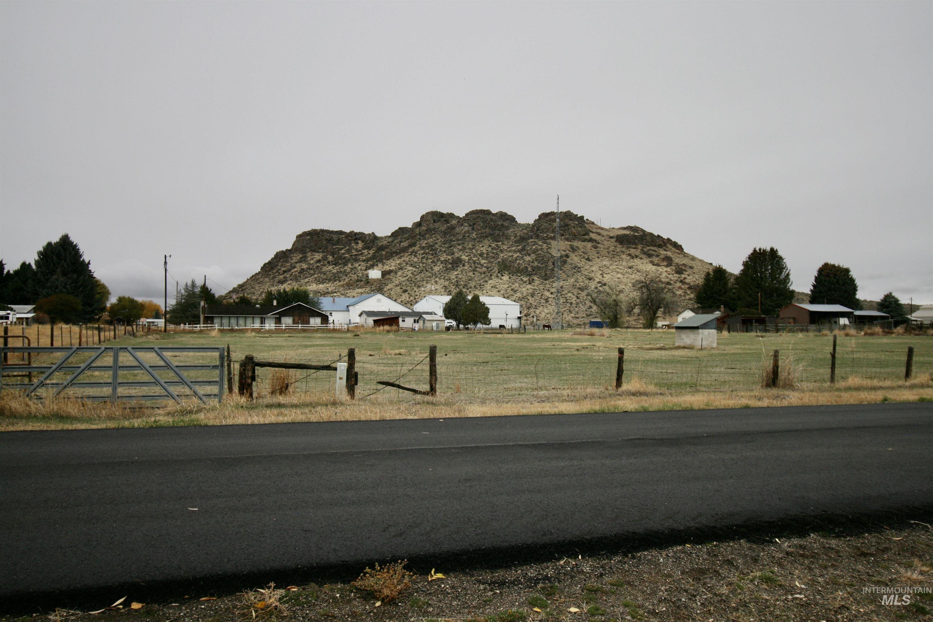 500 Somerville Street, Jordan Valley, Oregon 97910, 2 Bedrooms, 2 Bathrooms, Residential For Sale, Price $173,000, 98965791