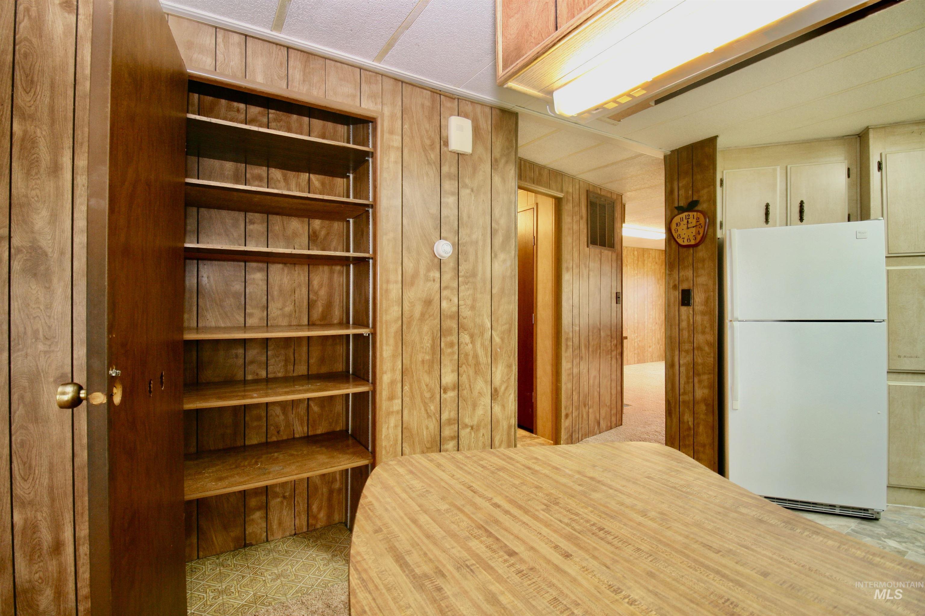 500 Somerville Street, Jordan Valley, Oregon 97910, 2 Bedrooms, 2 Bathrooms, Residential For Sale, Price $173,000, 98965791