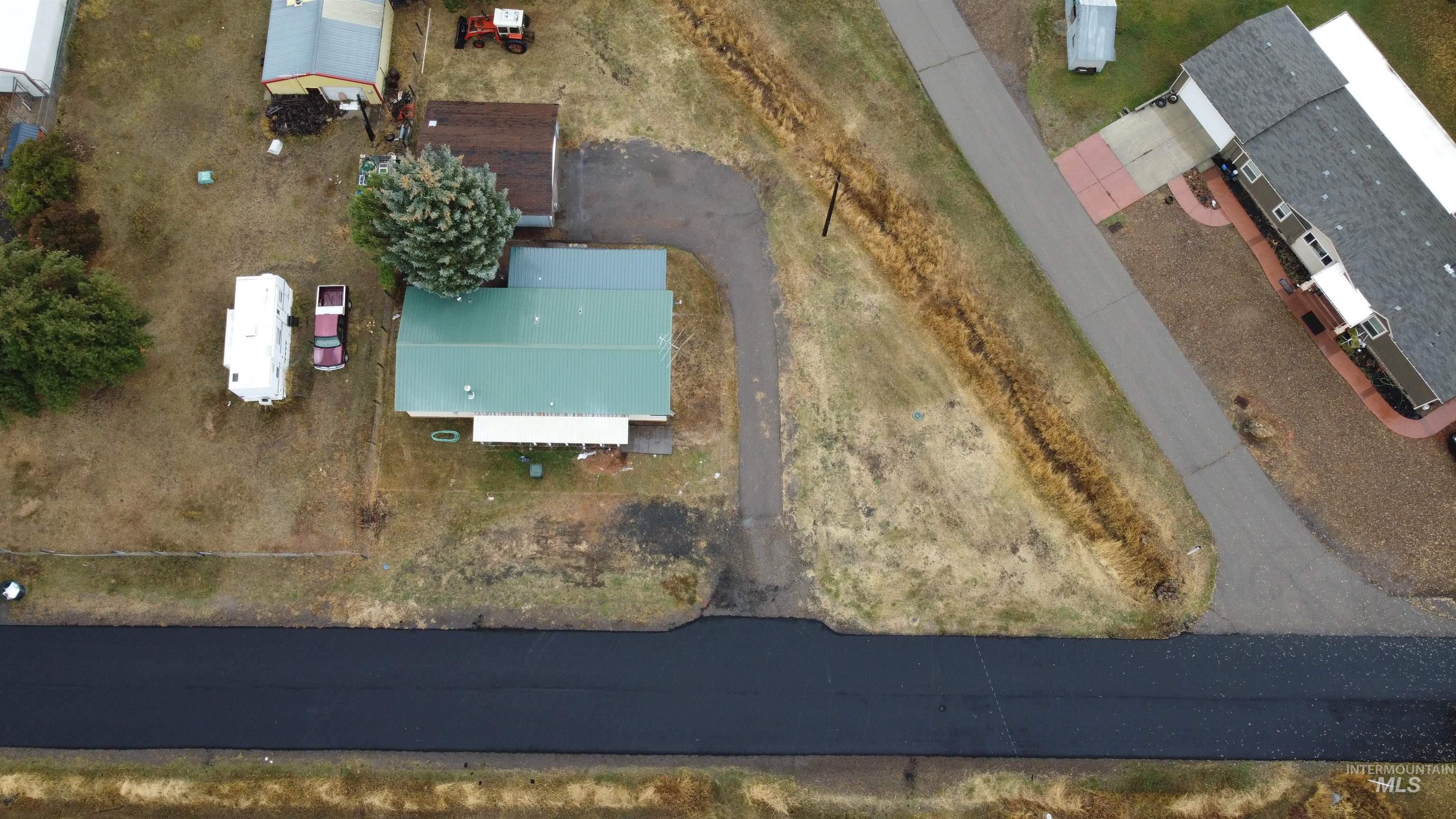 500 Somerville Street, Jordan Valley, Oregon 97910, 2 Bedrooms, 2 Bathrooms, Residential For Sale, Price $173,000, 98965791
