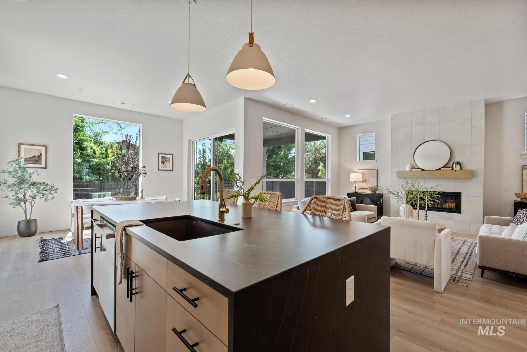 1297 W Malbar St., Meridian, Idaho 83646, 5 Bedrooms, 3 Bathrooms, Residential For Sale, Price $814,900,MLS 98965792