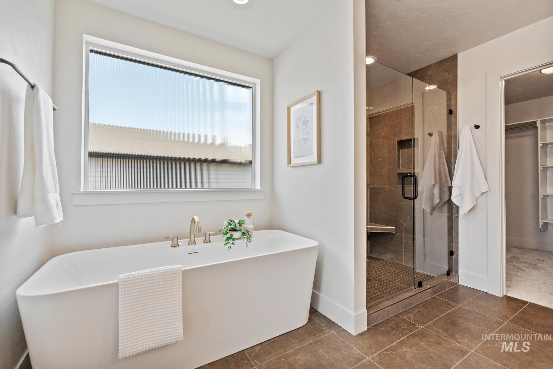 1297 W Malbar St., Meridian, Idaho 83646, 5 Bedrooms, 3 Bathrooms, Residential For Sale, Price $814,900,MLS 98965792